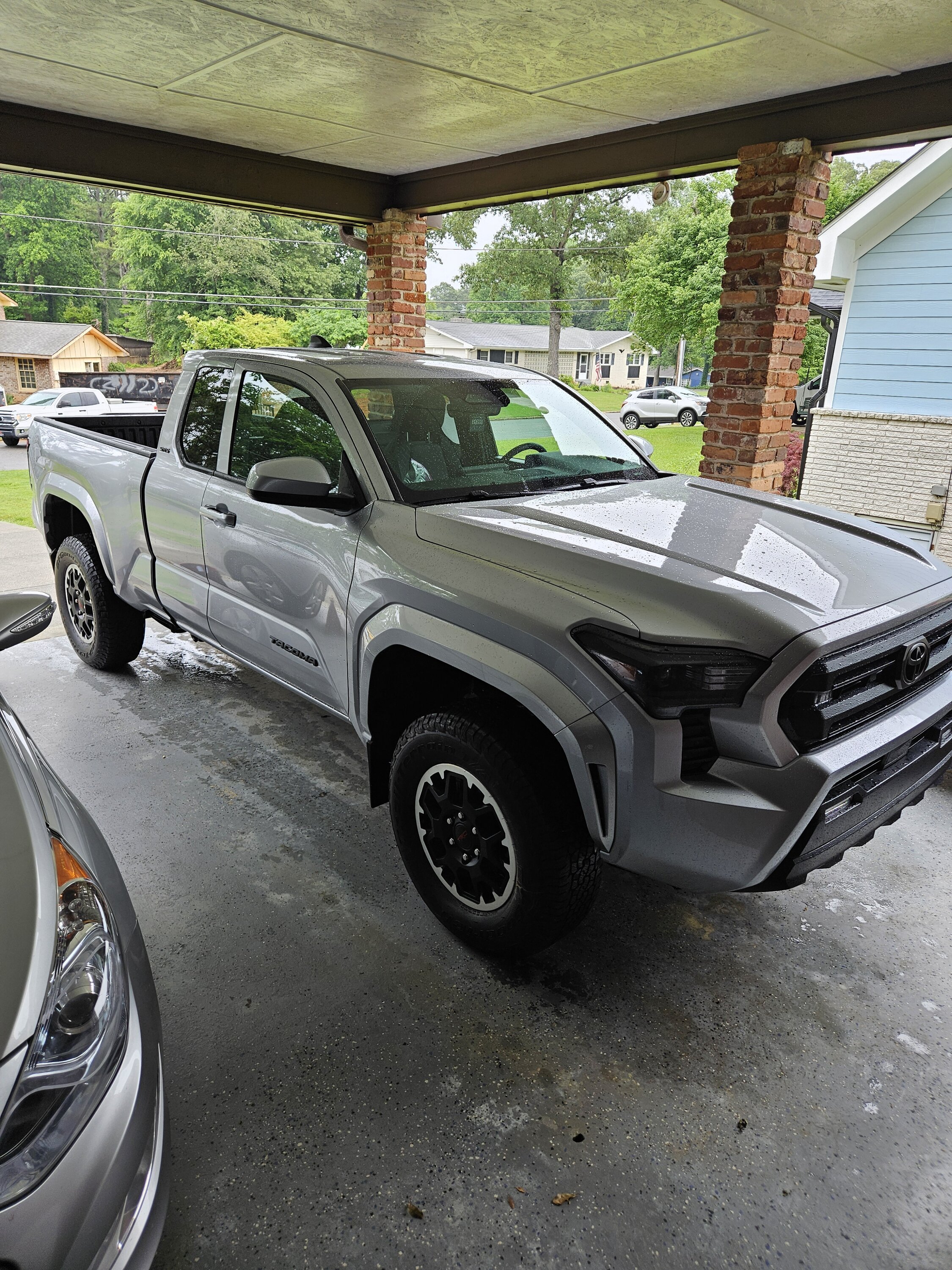 2024 Tacoma Xtracab 2024 Tacoma SR5 in Celestial Silver Metallic w/ better photos, different wheels, and a basic review 1000007622