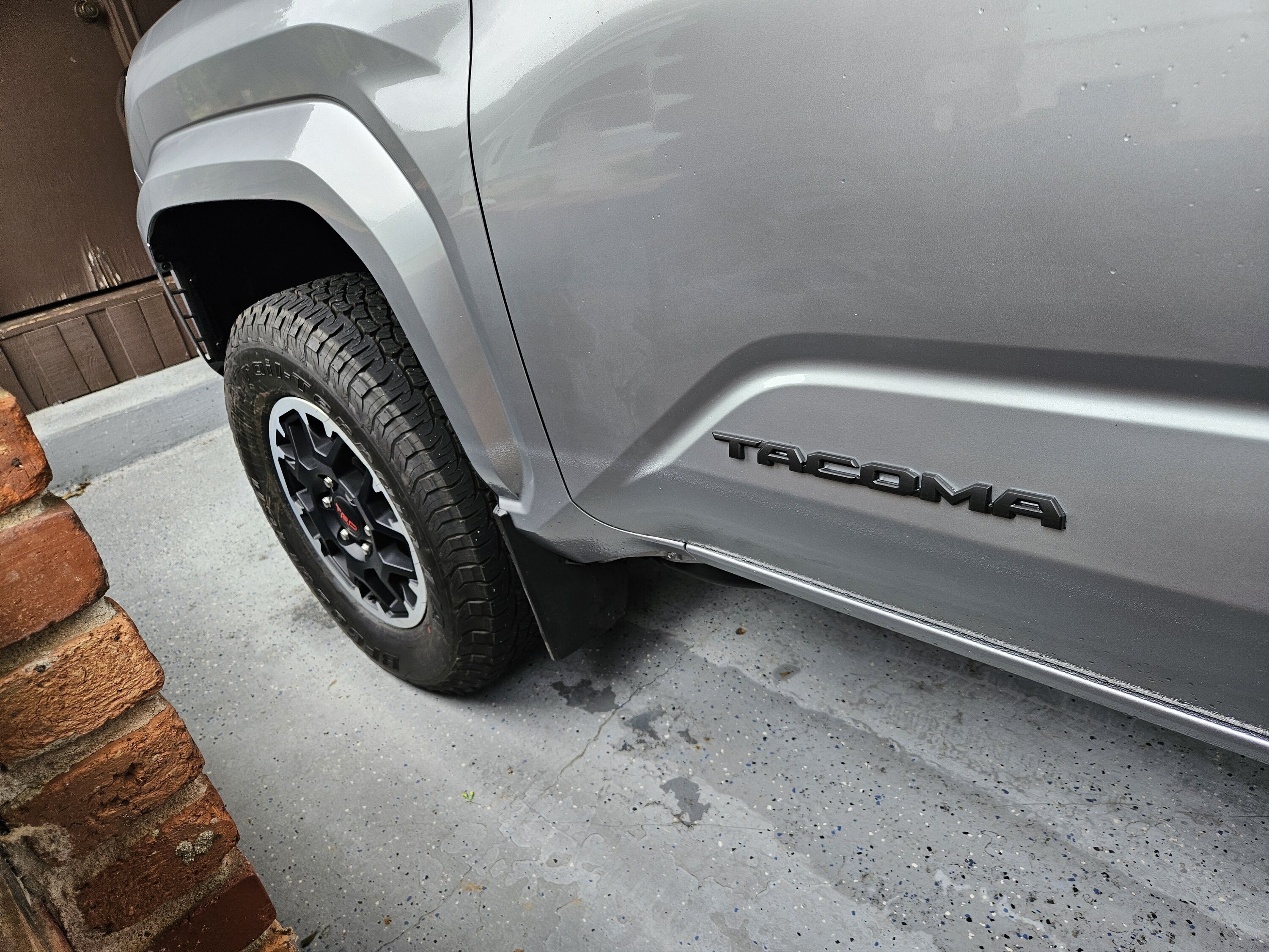 2024 Tacoma Xtracab 2024 Tacoma SR5 in Celestial Silver Metallic w/ better photos, different wheels, and a basic review 1000007630