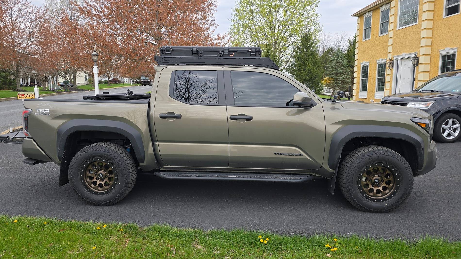 2024 Tacoma 265/70R17 Gang 1000015582