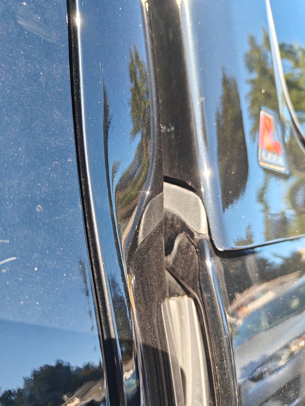 2024 Tacoma Leer 100XQ Cap / Canopy installed 1000017119