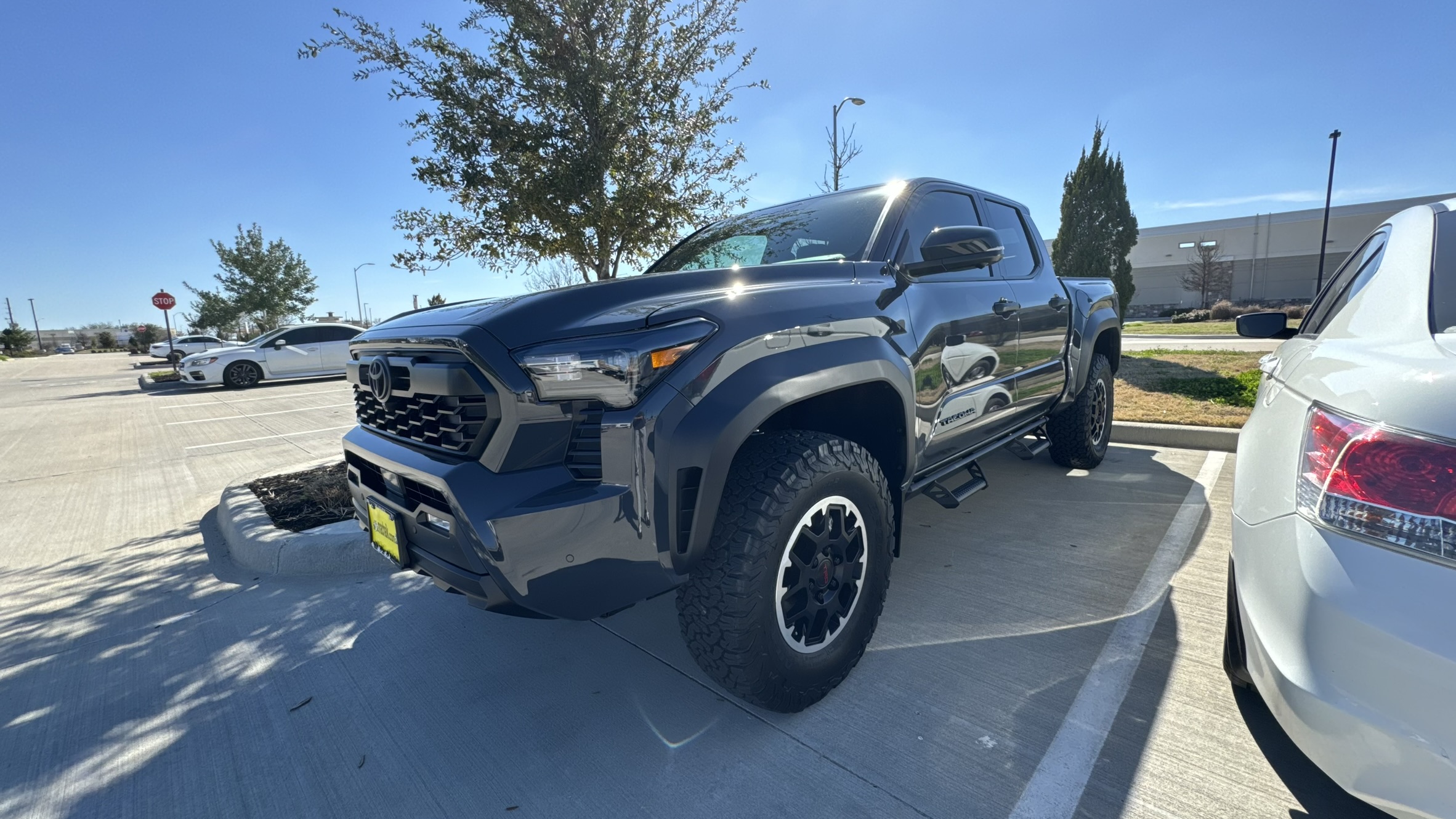 2024 Tacoma 285/70/17 tires (BFG All-Terrain T/A) on stock wheels, no poke, no trim, no cab mount removal (2024 TRD Off-Road) 1708559221106