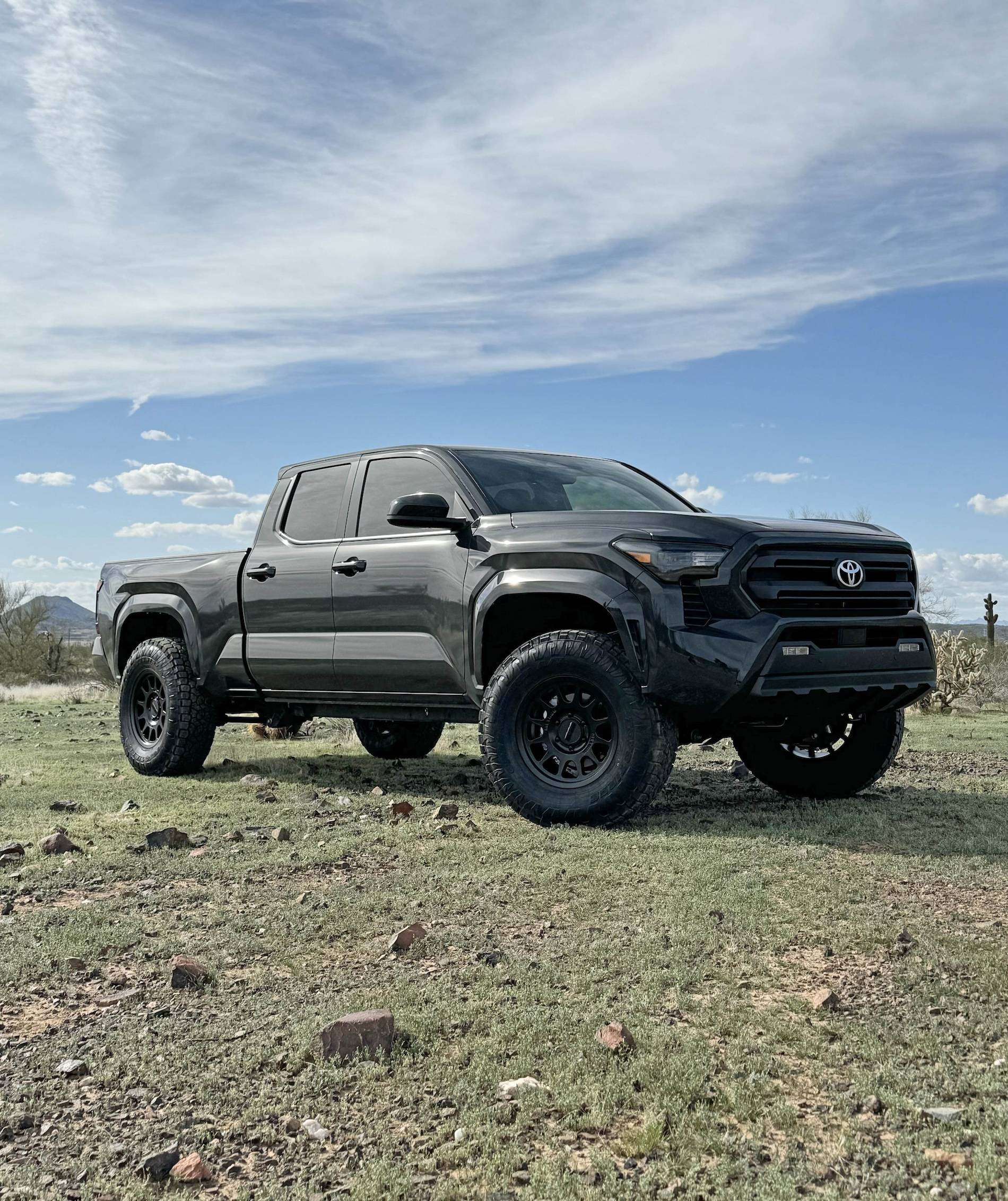 2024 Tacoma 4th gen build Toyo Open Country AT3 285:75 and Method 703 +35 offset 1.jpg