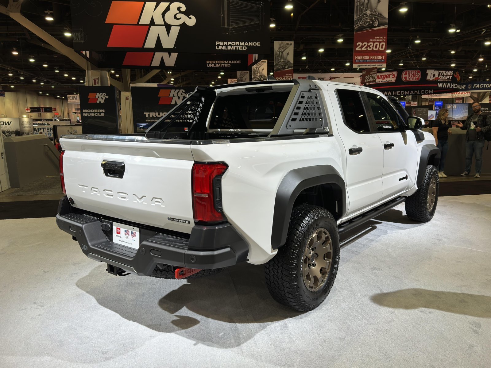 2024 Tacoma Official ICE CAP 2024 Tacoma Thread (4th Gen) 2024-tacoma-trailhunter-white2-sema-build-