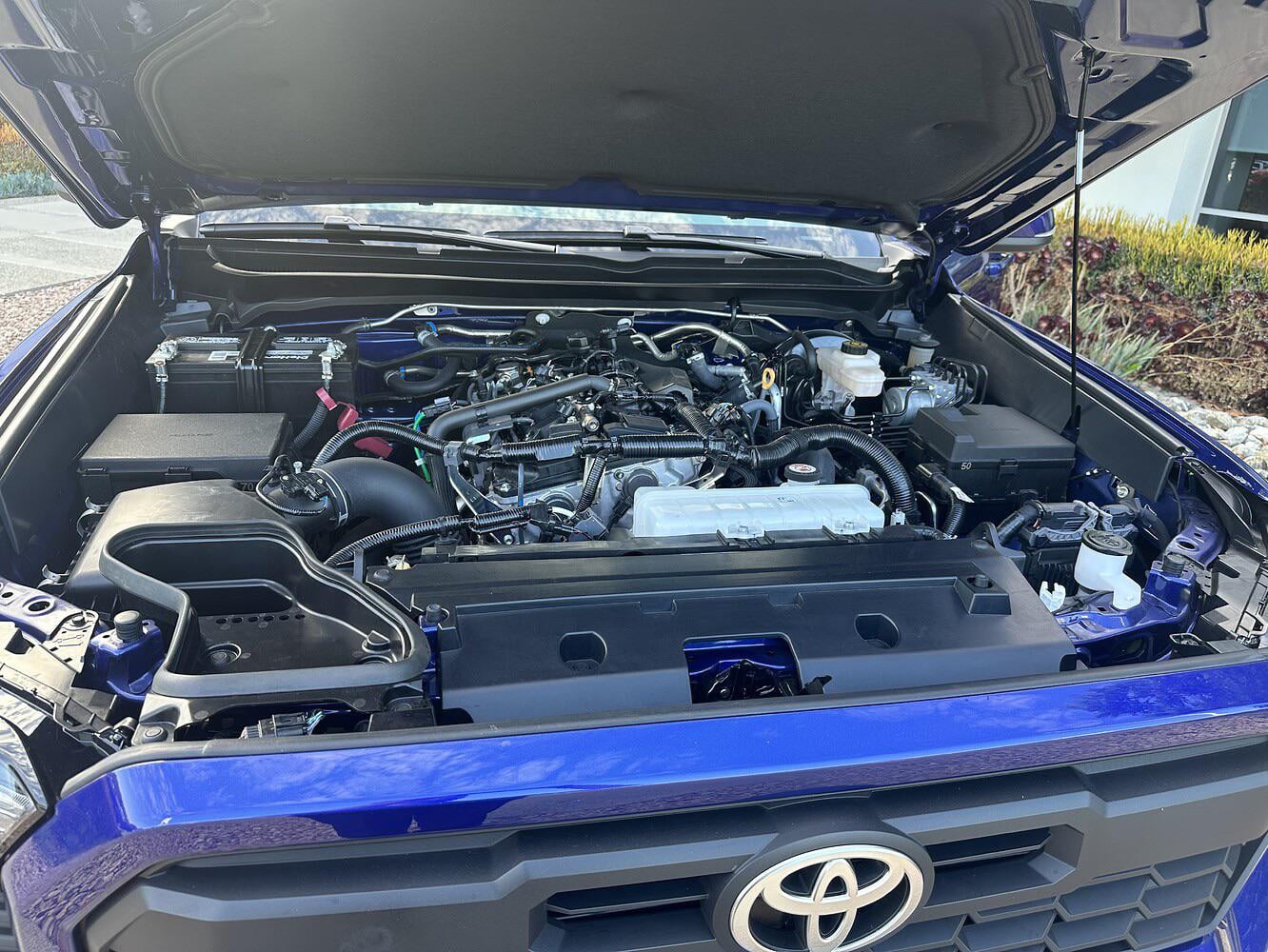 2024 Tacoma Spotted: 2024 Tacoma TRD Sport in Blue Crush Metallic 2024 Tacoma TRD Sport Blue Crush 5