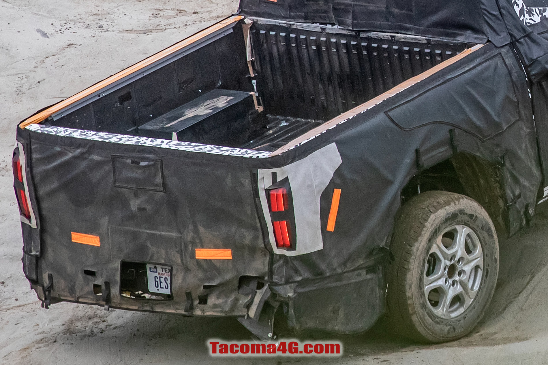 2024 Tacoma New 2024 Tacoma (4th Next Gen) Mule Off-Road Testing Reveals More Suspension Details -- 5/27/22 2024 Toyota Tacoma 4th gen spy photos suspension interior 17