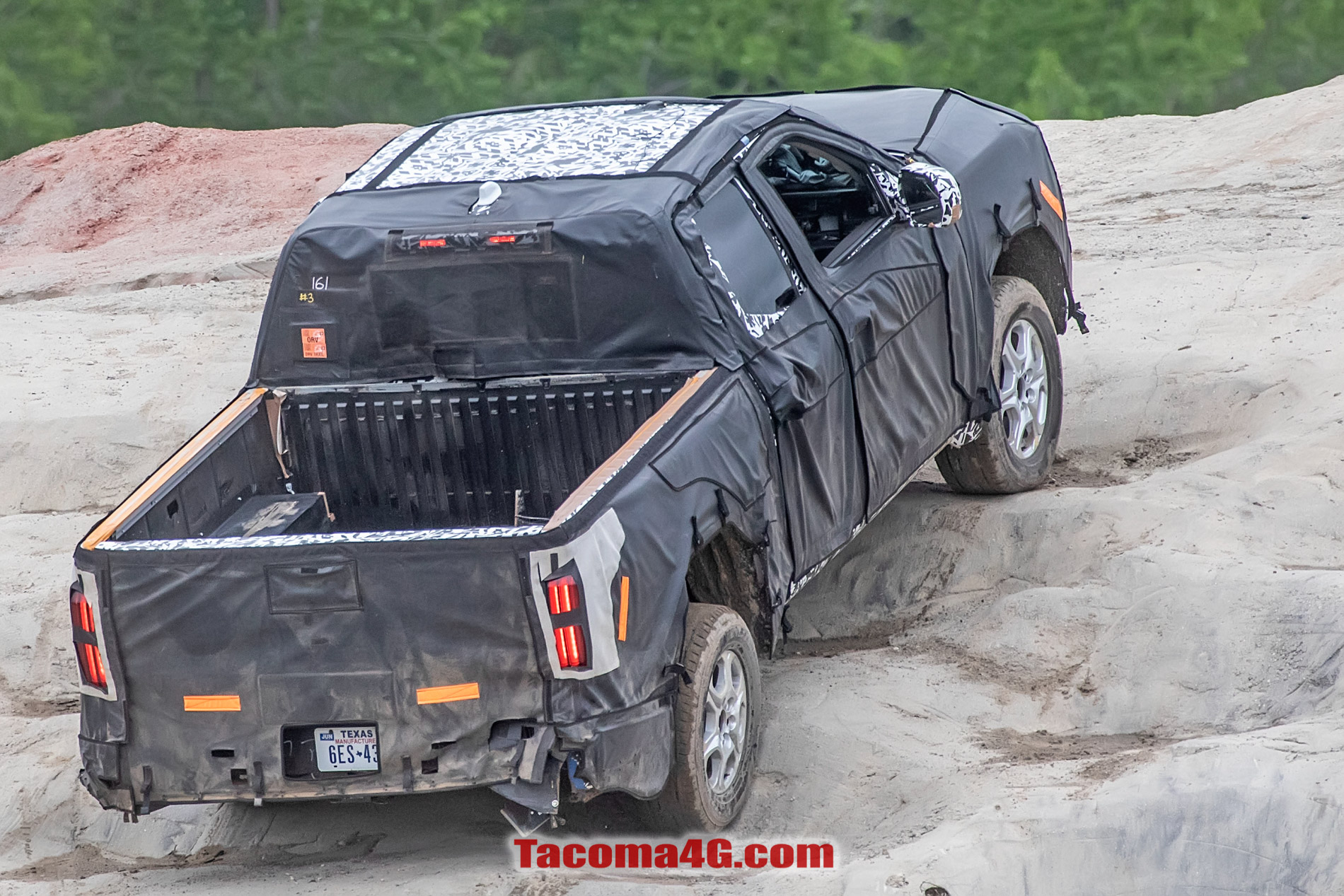 2024 Tacoma New 2024 Tacoma (4th Next Gen) Mule Off-Road Testing Reveals More Suspension Details -- 5/27/22 2024 Toyota Tacoma 4th gen spy photos suspension interior 18