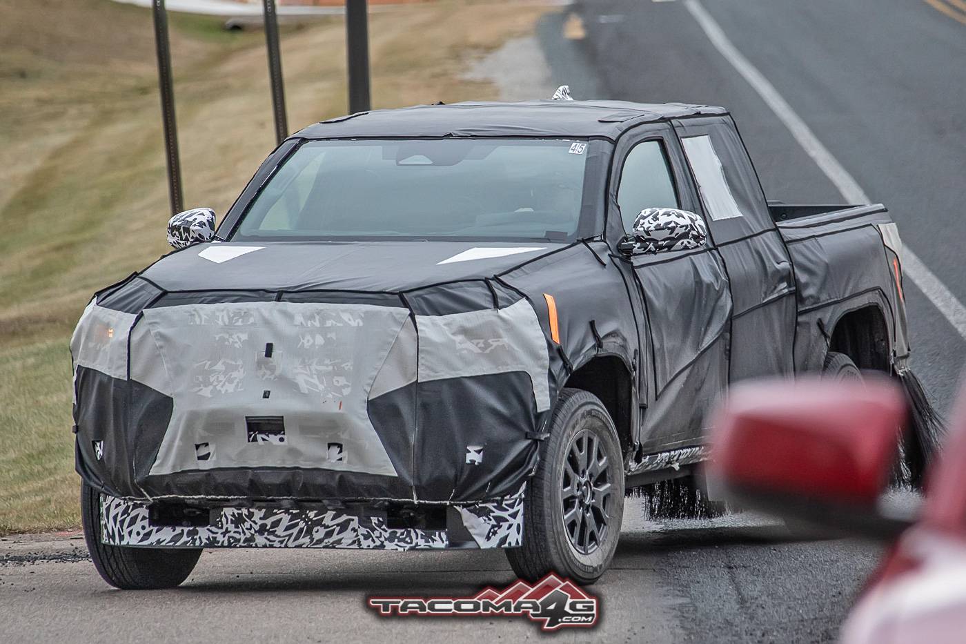 2024 Tacoma 📸 2024 Toyota Tacoma Production-Bodied Prototype Spied Testing 2024-toyota-tacoma-production-body-prototype-spied-1