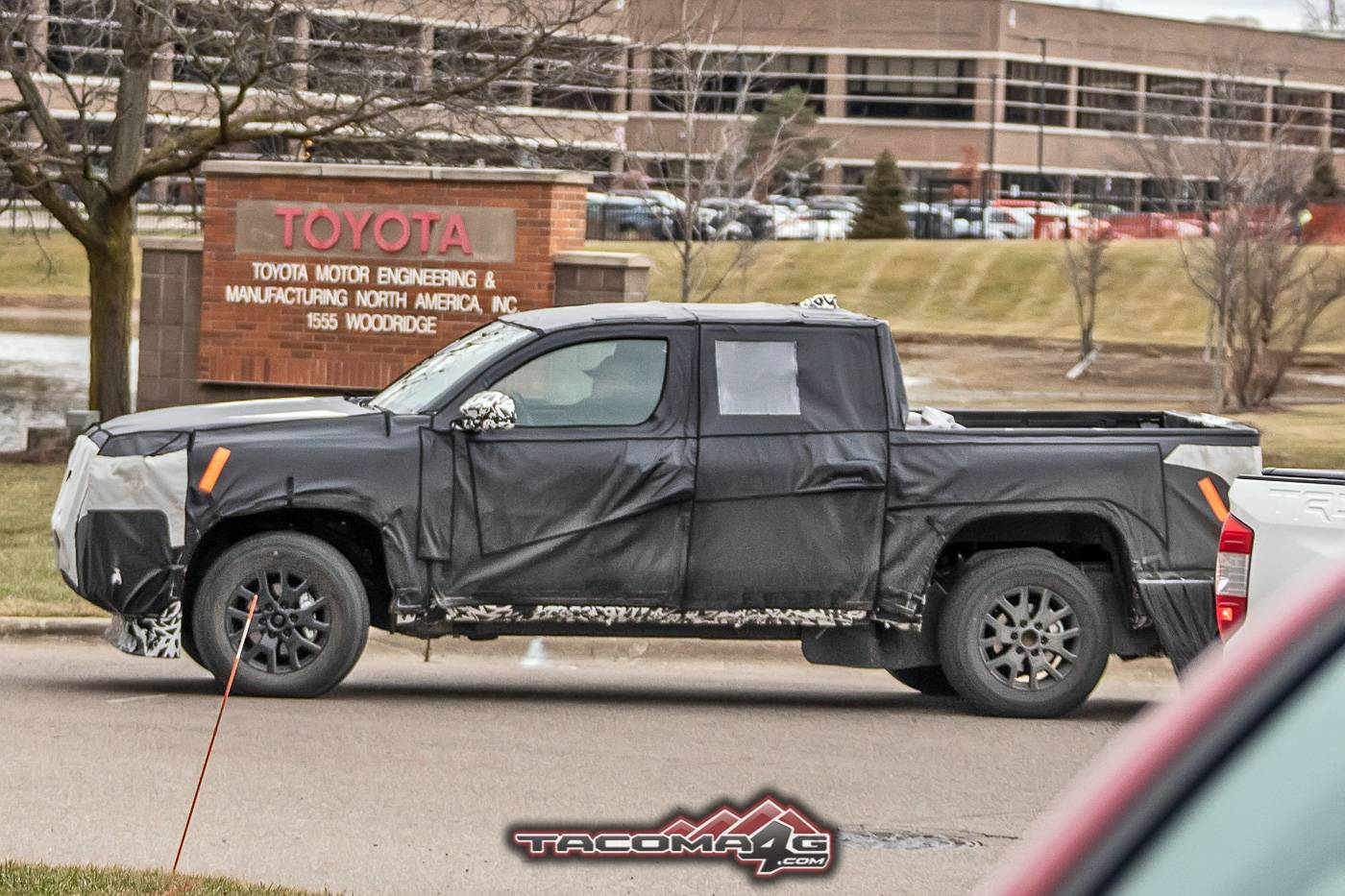 2024 Tacoma 📸 2024 Toyota Tacoma Production-Bodied Prototype Spied Testing 2024-toyota-tacoma-production-body-prototype-spied-7