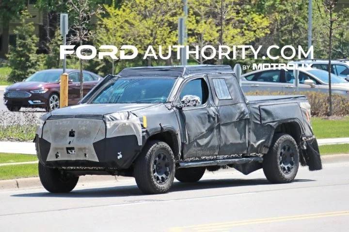 2024 Tacoma 2024 Tacoma Trailhunter Prototype Spied 2024-Toyota-Tacoma-Trailhunter-Prototype-Spy-Shots-May-2023-Exterior-002-720x480