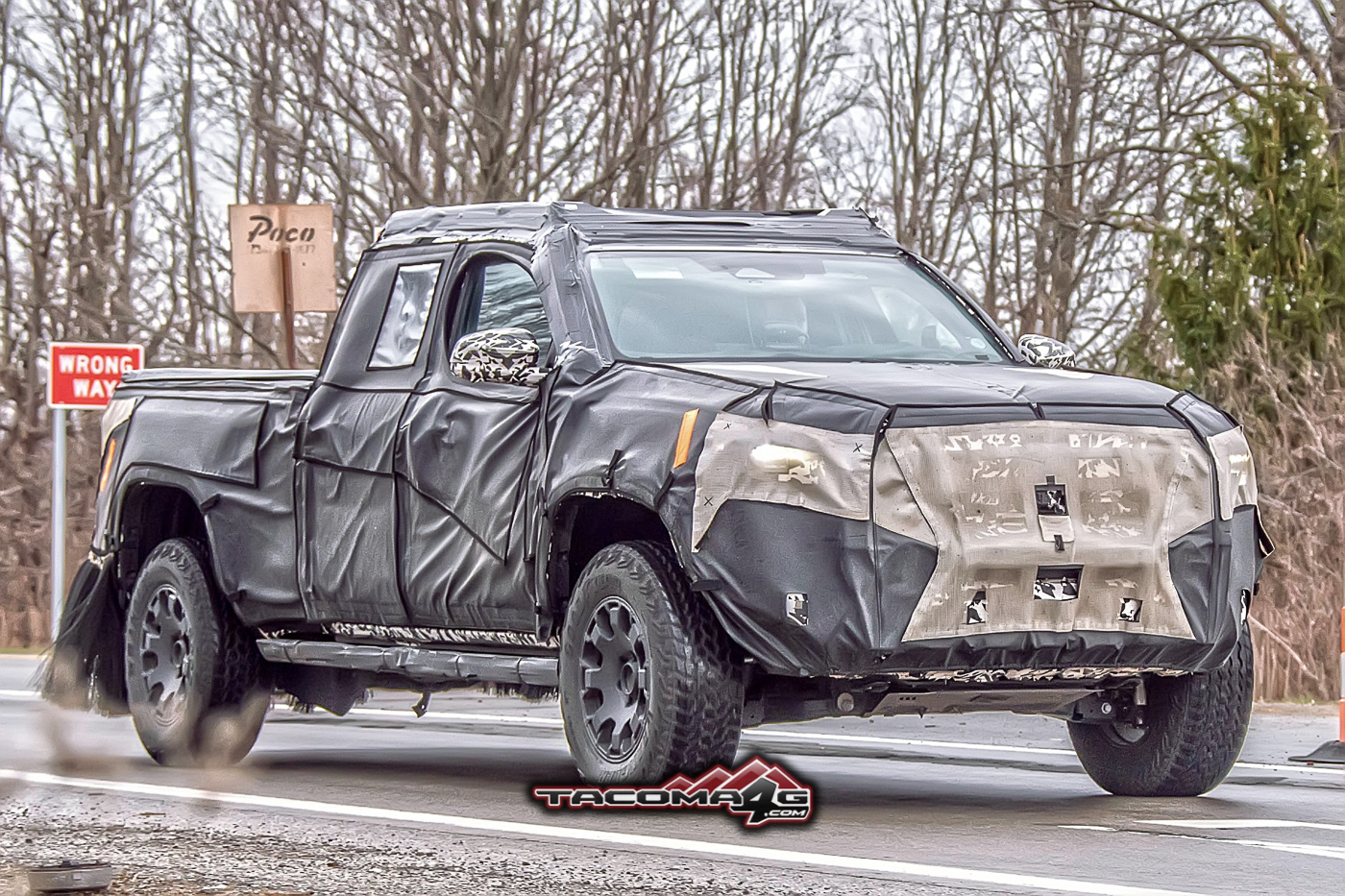 2024 Tacoma Spied: 2024 Toyota Tacoma TRD Pro / Trailhunter Prototype 1st Sighting Reveals Rugged Off-Road Details + Rear Disc Brakes 📸 2024-toyota-tacoma-trd-pro-prototype-3