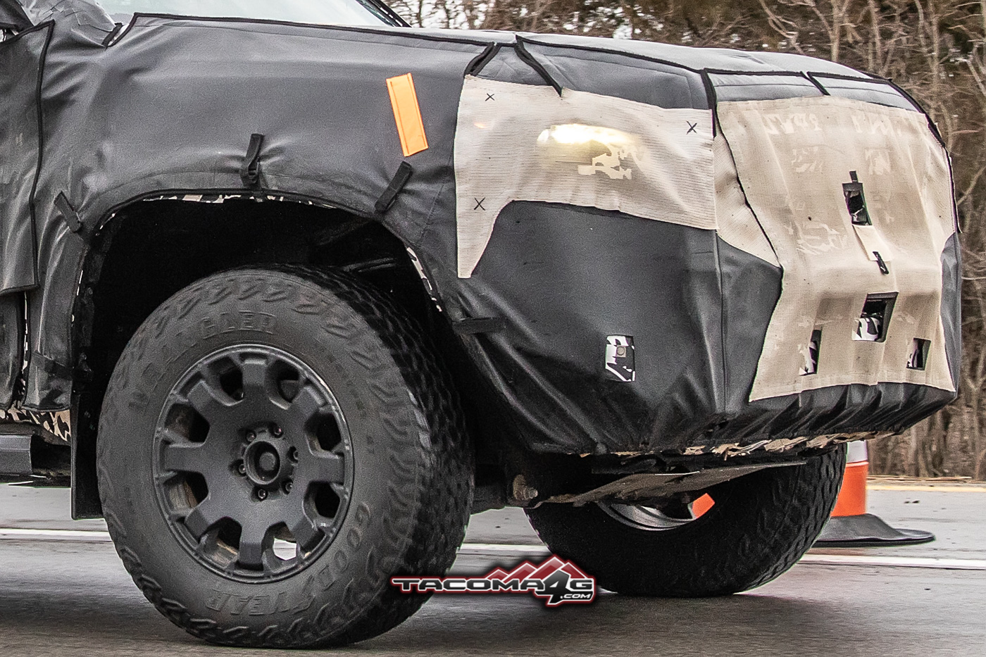 2024 Tacoma Spied: 2024 Toyota Tacoma TRD Pro / Trailhunter Prototype 1st Sighting Reveals Rugged Off-Road Details + Rear Disc Brakes 📸 2024-toyota-tacoma-trd-pro-prototype-8