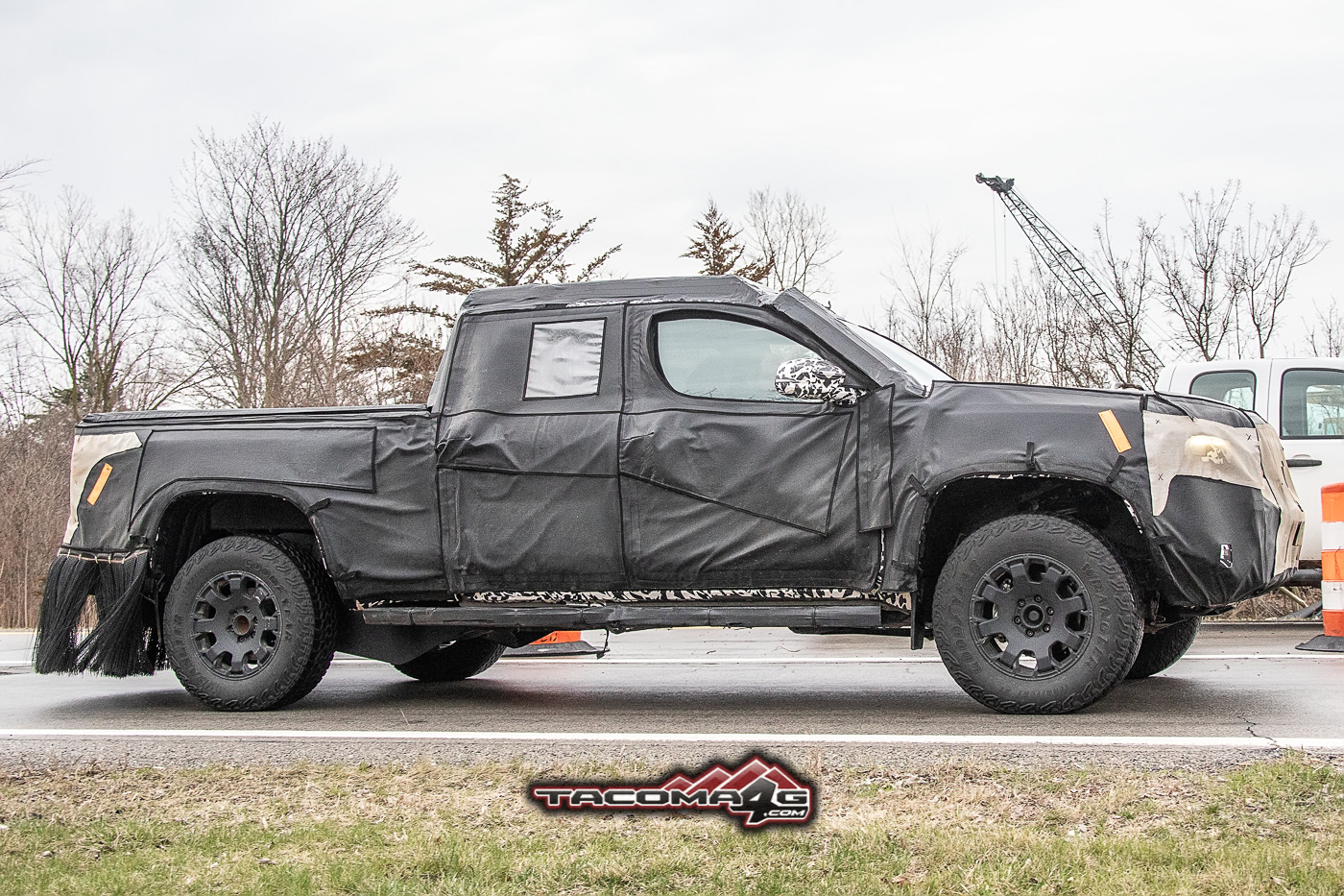2024 Tacoma Spied: 2024 Toyota Tacoma TRD Pro / Trailhunter Prototype 1st Sighting Reveals Rugged Off-Road Details + Rear Disc Brakes 📸 2024-toyota-tacoma-trd-pro-prototype-9