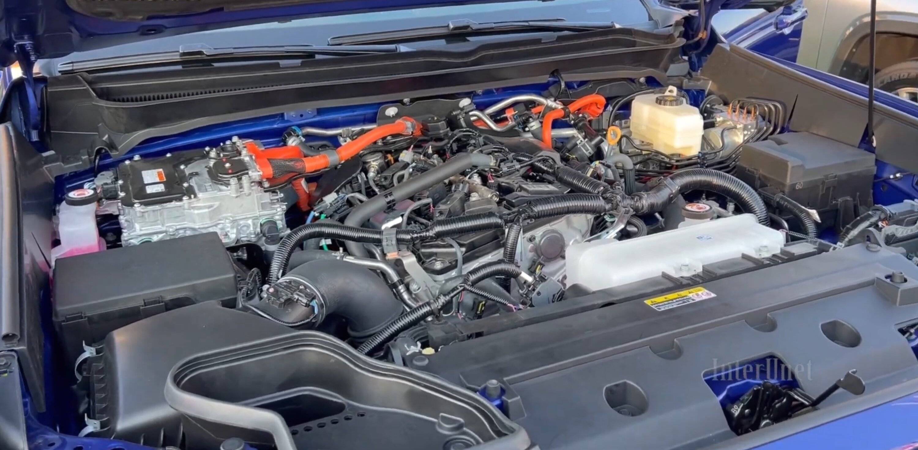2024 Tacoma Blue Crush Metallic 2024 Tacoma TRD Sport i-Force MAX Hybrid -- exterior & interior first look! 2024 Toyota Tacoma TRD Sport i-Force MAX Blue Crush Metallic exterior interior suspension 2