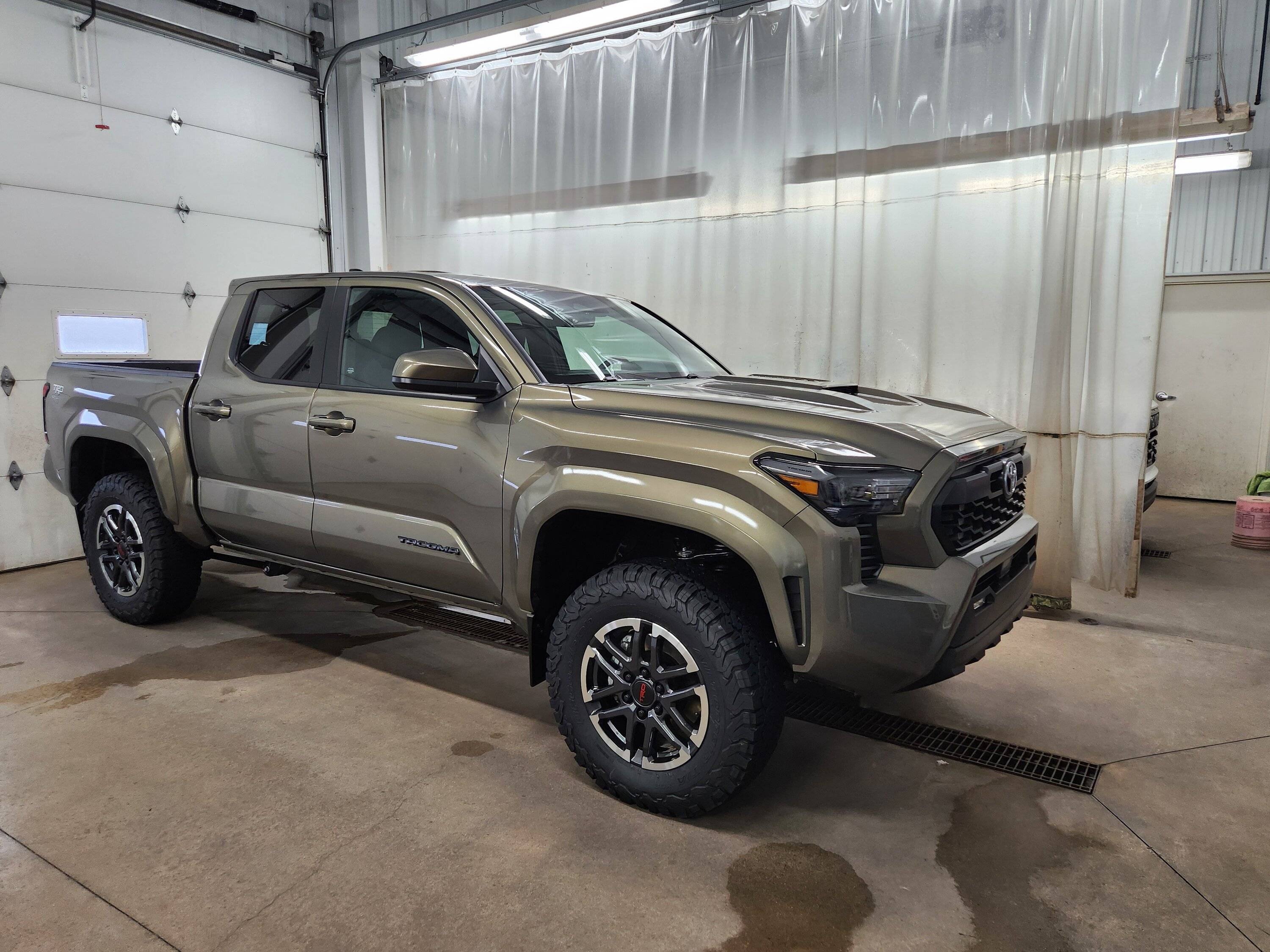 2024 Tacoma 10,000-mile update 2024 Tacoma TRD Sport 6MT. No Issues and going strong 20240412_124039