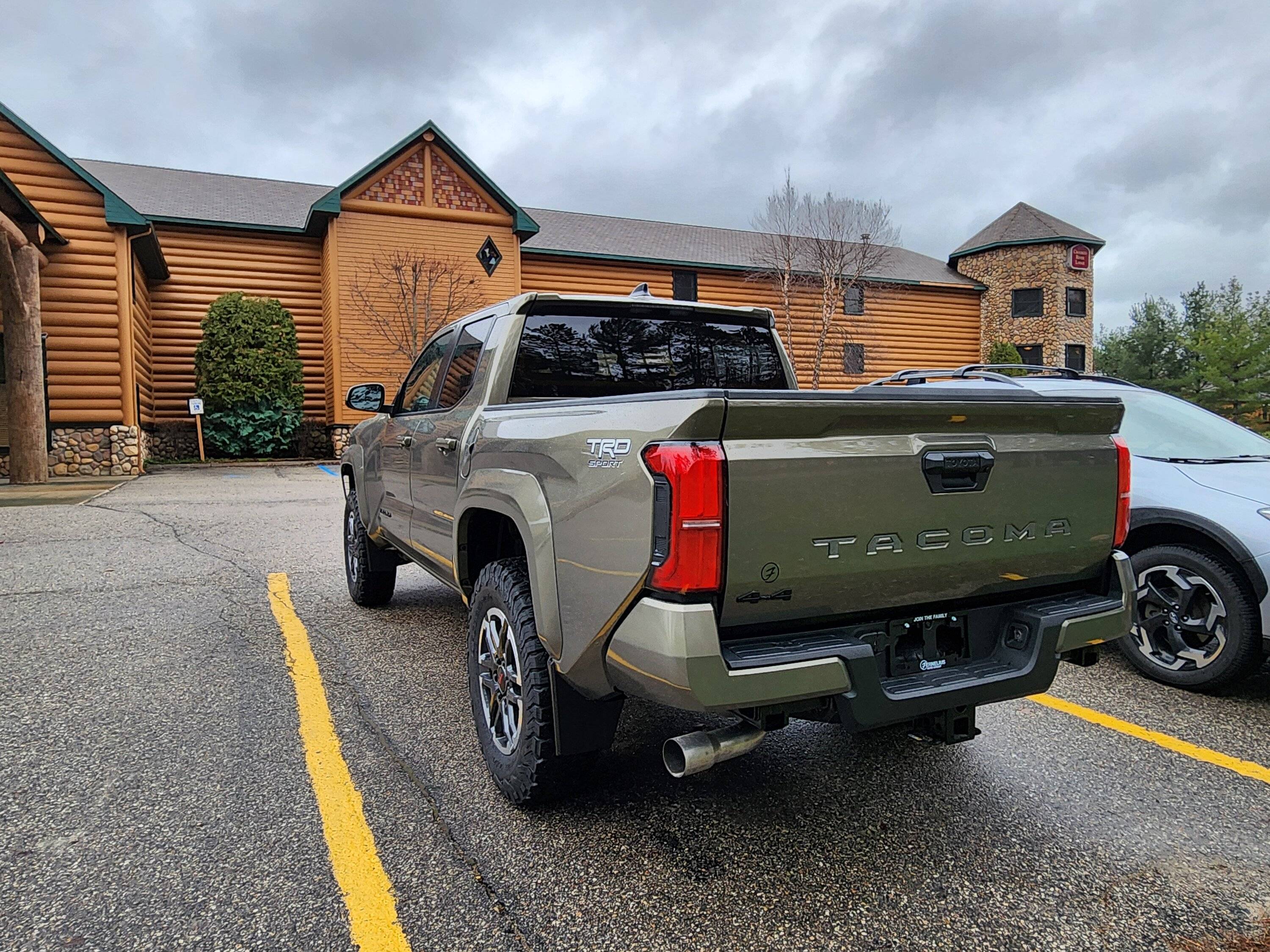 2024 Tacoma 265/70 on factory 18's TRD Sport 6MT 20240412_160021