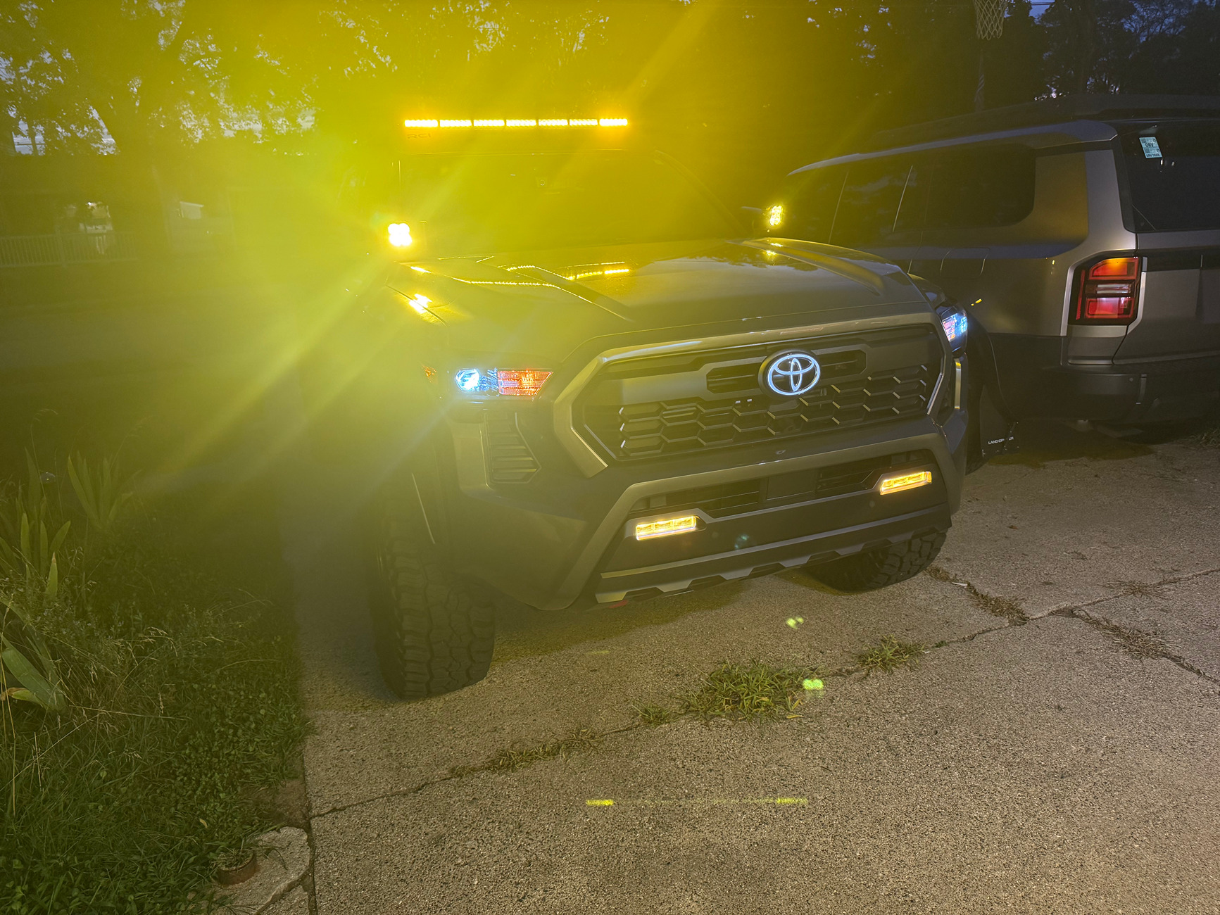 2024 Tacoma RCI Roof Rack installed w/ Diode Dynamics 42" inch light bar. 2025-08-22 20.54.32