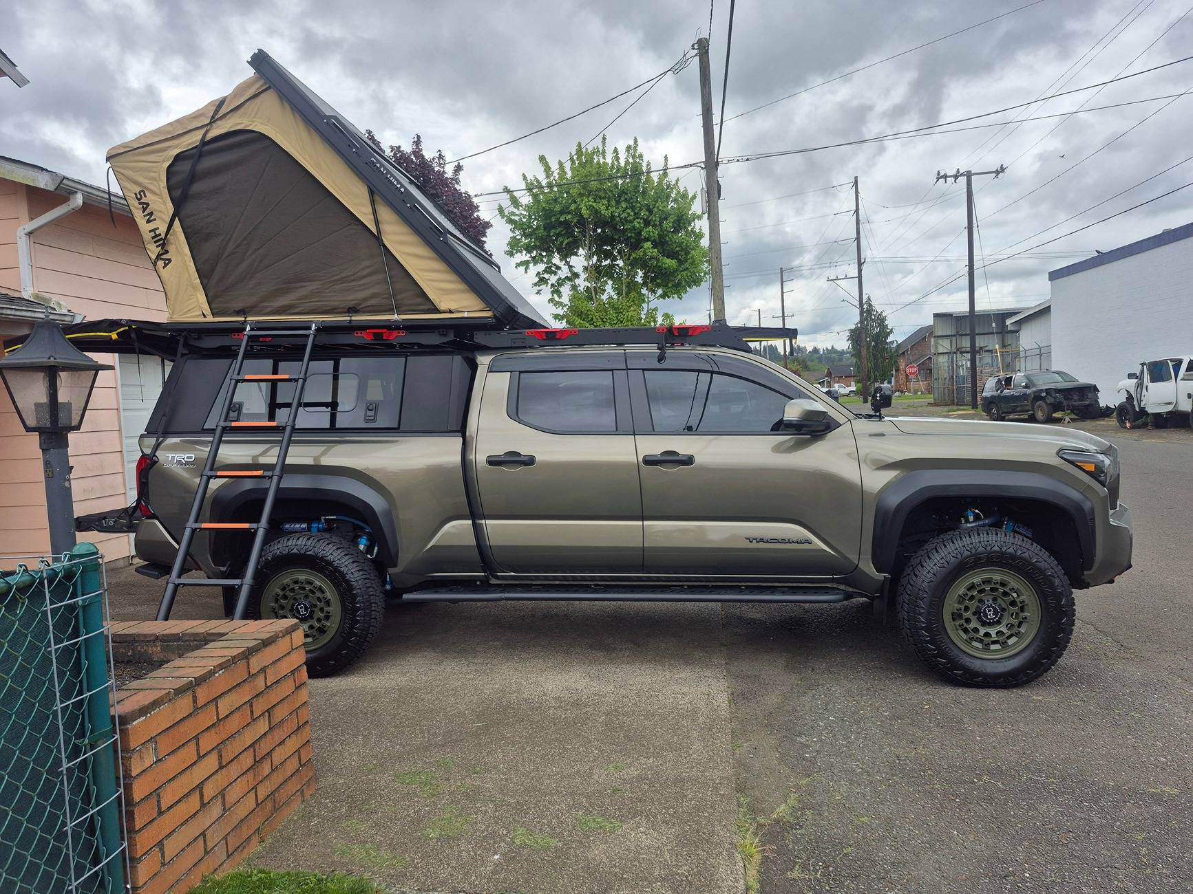2024 Tacoma Canopy/Topper on Long Bed - anyone install? 20250511_104451