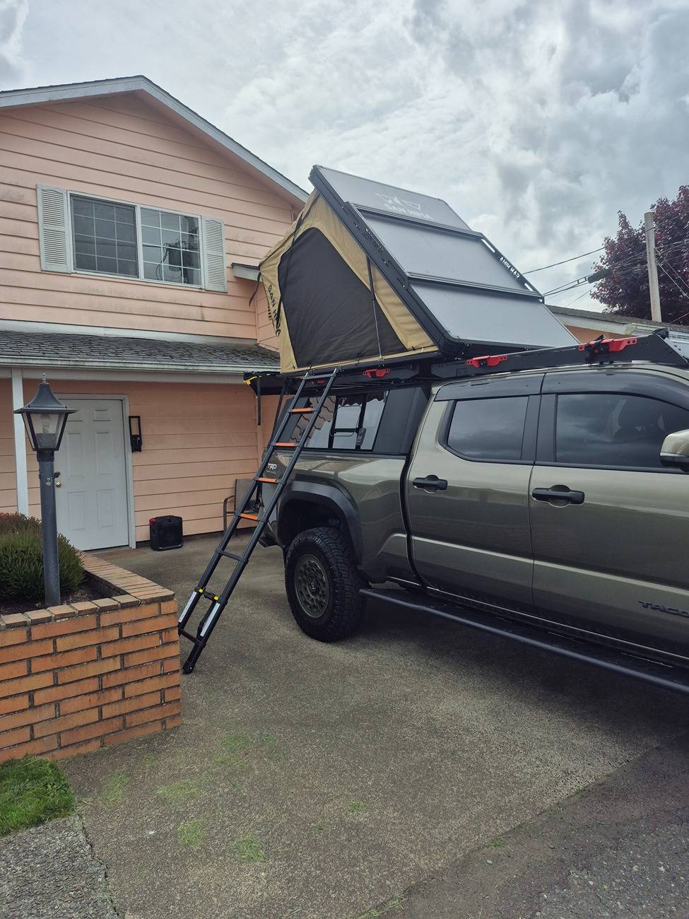 2024 Tacoma SmartCap Experience. Water Ingress anyone? 20250511_105433