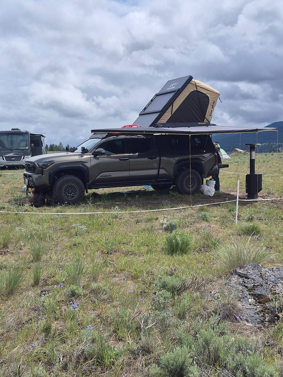 2024 Tacoma 2024 6' Bed Tacoma Trailhunter Camper Shell with Roof Top Tent? 20250516_131139