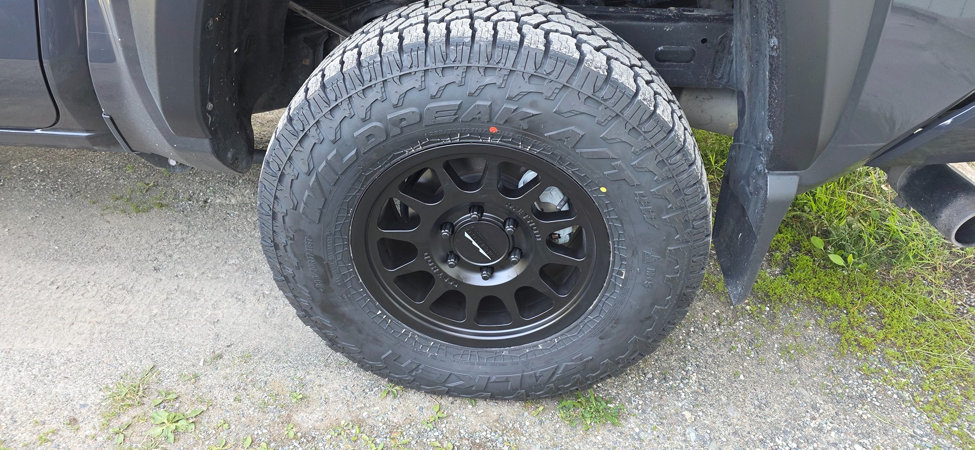 2024 Tacoma Spline Nuts on Spare tire? 20250612_201911