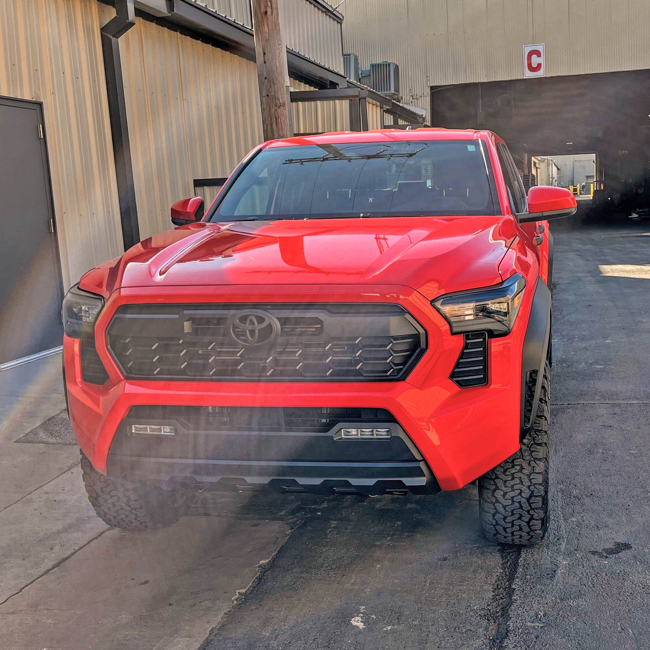 2024 Tacoma 285/70/17 tires (BFG All-Terrain T/A) on stock wheels, no poke, no trim, no cab mount removal (2024 TRD Off-Road) 285-70-17 tires stock factory wheels 2024 Tacoma TRD Off-Road  2