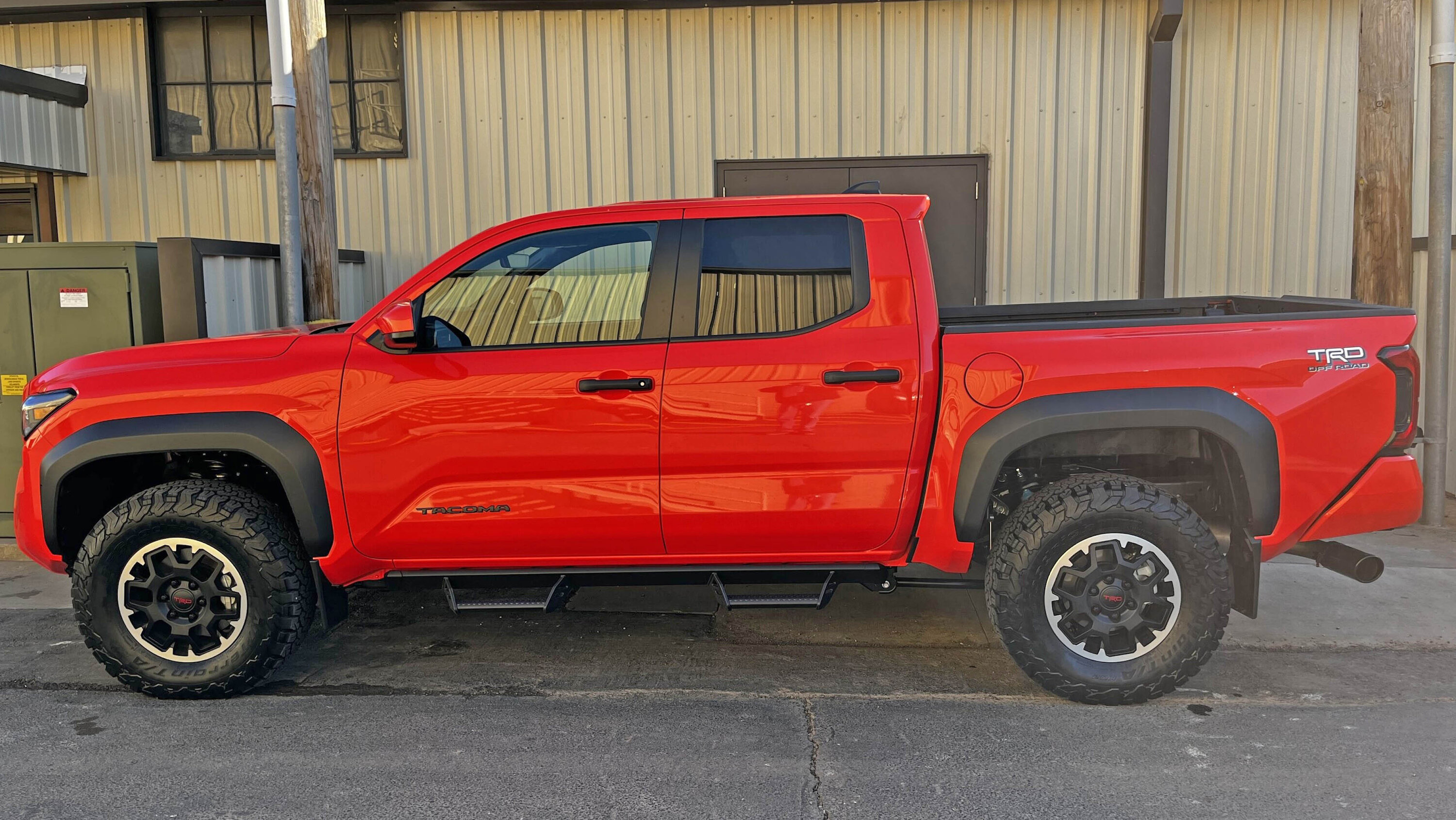 2024 Tacoma 285/70/17 tires (BFG All-Terrain T/A) on stock wheels, no poke, no trim, no cab mount removal (2024 TRD Off-Road) 285-70-17 tires stock factory wheels 2024 Tacoma TRD Off-Road  3