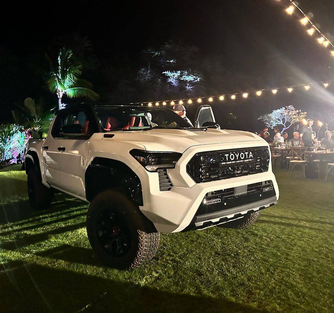 2024 Tacoma ICE CAP 2024 Tacoma Thread (4th Gen) 347277540_547867214219162_8086846814030675378_n