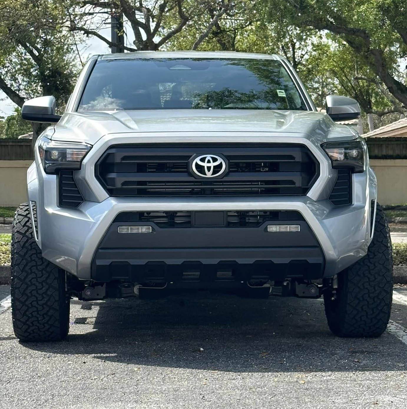 2024 Tacoma Official CELESTIAL SILVER METALLIC 2024 Tacoma Thread (4th Gen) 432367886_384396381000501_4073538230156473668_n