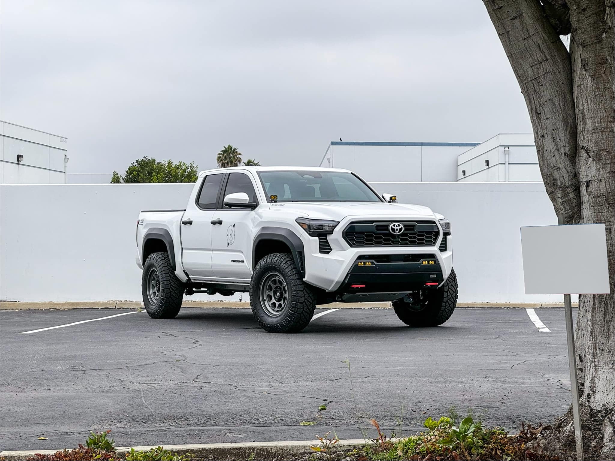 2024 Tacoma NYTOP's 2024 Tacoma build on Fittipaldi Offroad FT Series 17x8.5 0 offset wheels + Nitto Ridge Grappler 285/75/17 34" tires 444152240_7723482584432074_9016065358744676074_n (1)