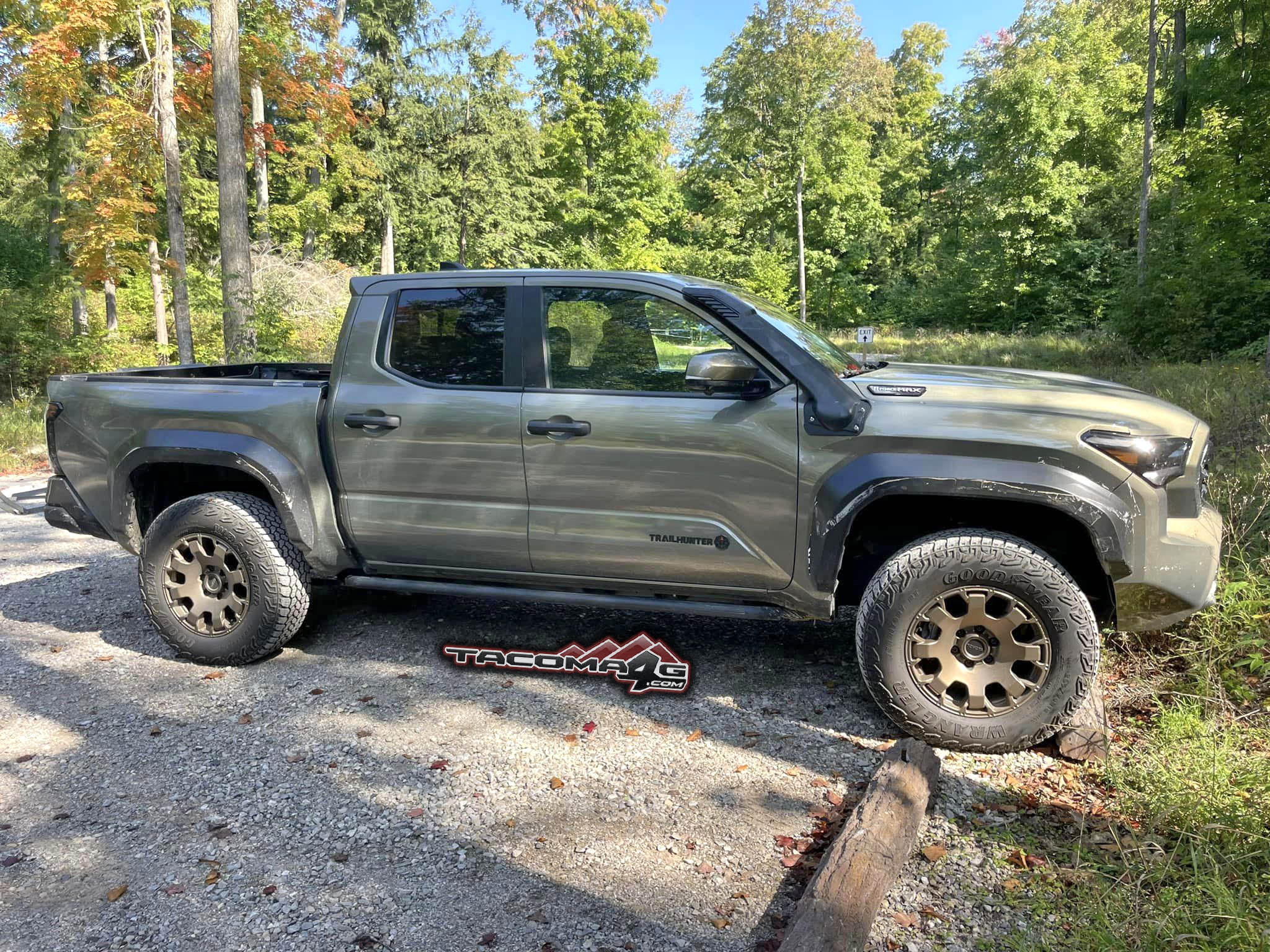 2024 Tacoma Short Bed (5' Foot) 2024 Tacoma first sighting! (Bronze Oxide Trailhunter spotted in wild) 5 foot Short Bed 2024 Toyota Tacoma Trail hunter Bronze Oxide 1