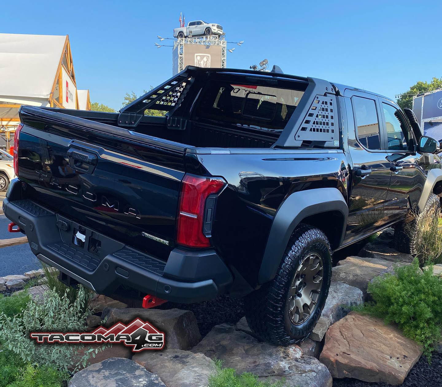 2024 Tacoma First Look: Black 2024 Tacoma TRD Pro. + Trailhunters in Black and Bronze Oxide Short Bed🤩 BLACK 2024 Tacoma Trailhunter 1