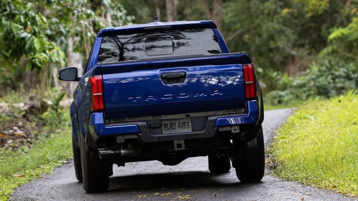 2024 Tacoma BLUE CRUSH 2024 Tacoma Thread (4th Gen) Blue Crush 2024 Tacoma TRD Sport 6MT Manual Transmission 2