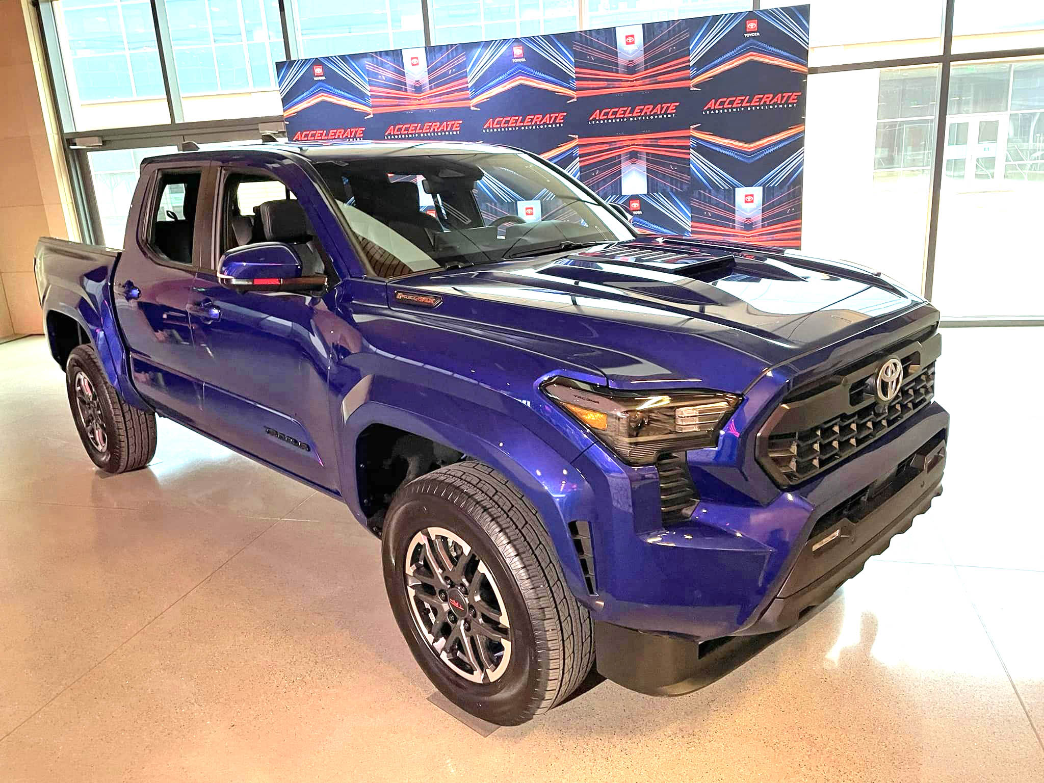 2024 Tacoma Official BLUE CRUSH 2024 Tacoma Thread (4th Gen) Blue Crush Metallic 2024 Tacoma TRD Sport iForcemax Hybrid