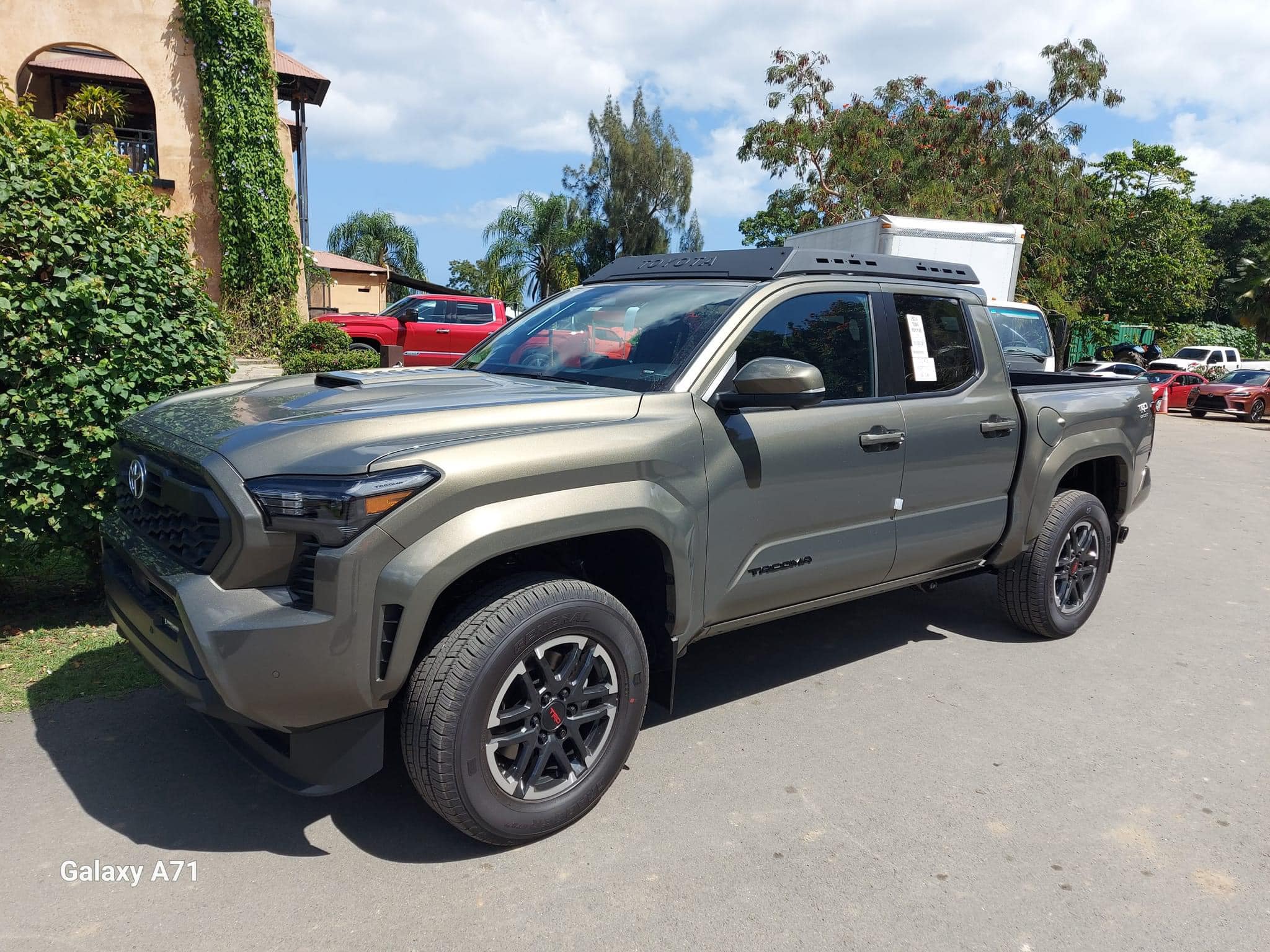 2024 Tacoma Official BRONZE OXIDE 2024 Tacoma Thread (4th Gen) bronze-oxide-trd-sport-2024-tacoma-with-roof-rack-1