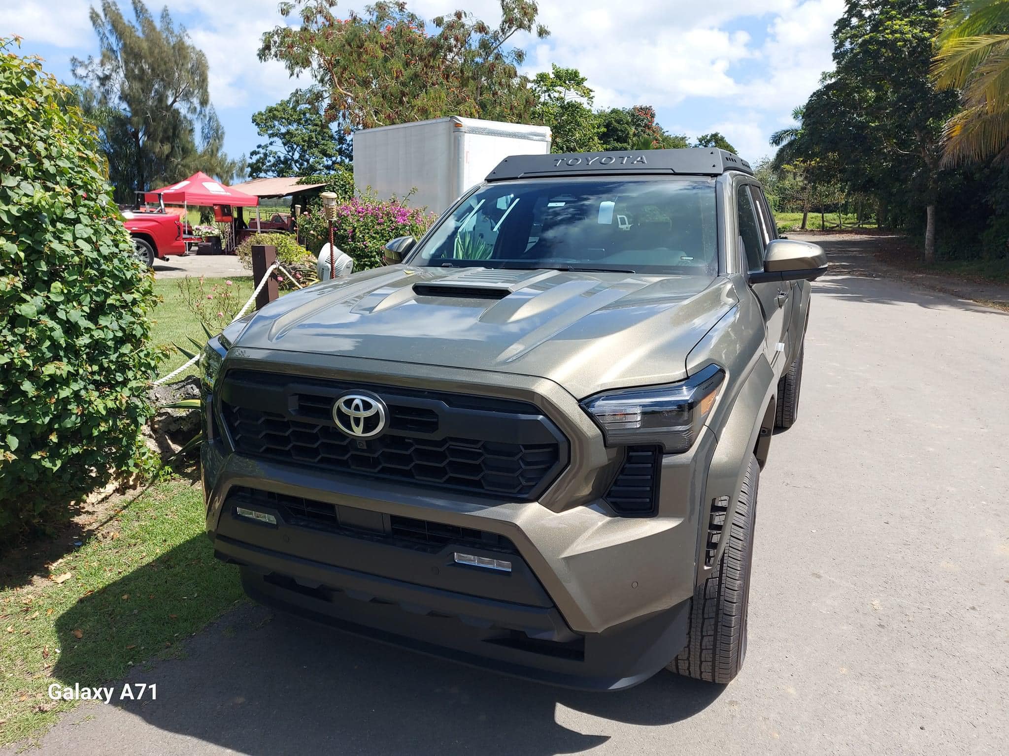 2024 Tacoma Official BRONZE OXIDE 2024 Tacoma Thread (4th Gen) bronze-oxide-trd-sport-2024-tacoma-with-roof-rack-2