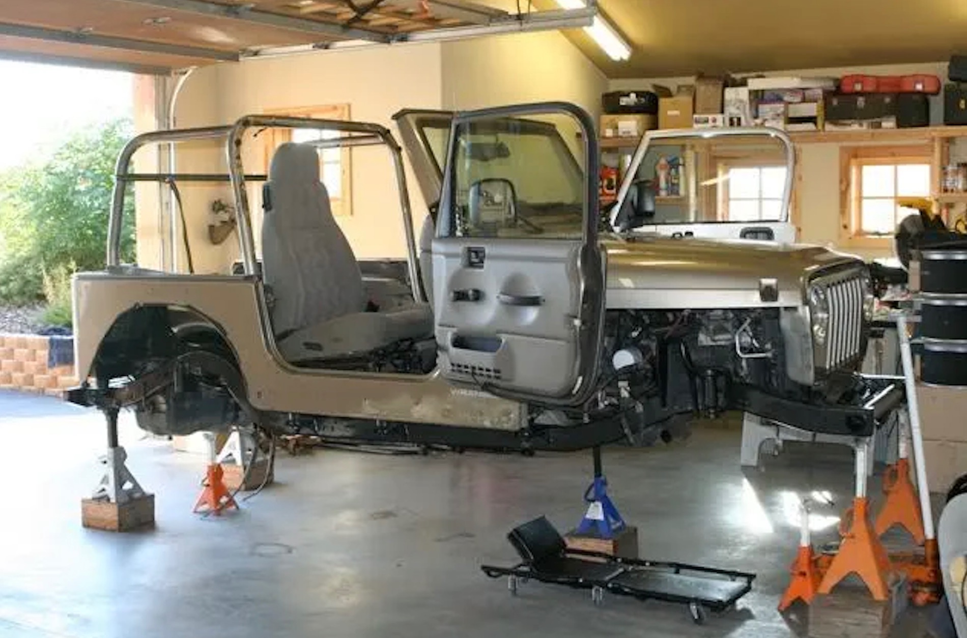 build Jeep.jpg