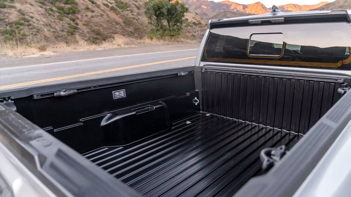 2024 Tacoma 2024 Tacoma double cab w/ 6 foot ft bed Celestial Silver 2024 Tacoma SR5 double cab 6 foot ft bed 14