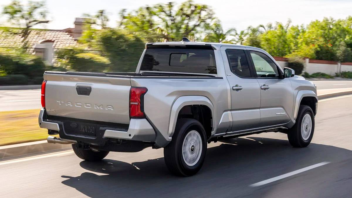 2024 Tacoma CELESTIAL SILVER METALLIC 2024 Tacoma Thread (4th Gen) Celestial Silver 2024 Tacoma SR5 double cab 6 foot ft bed 2