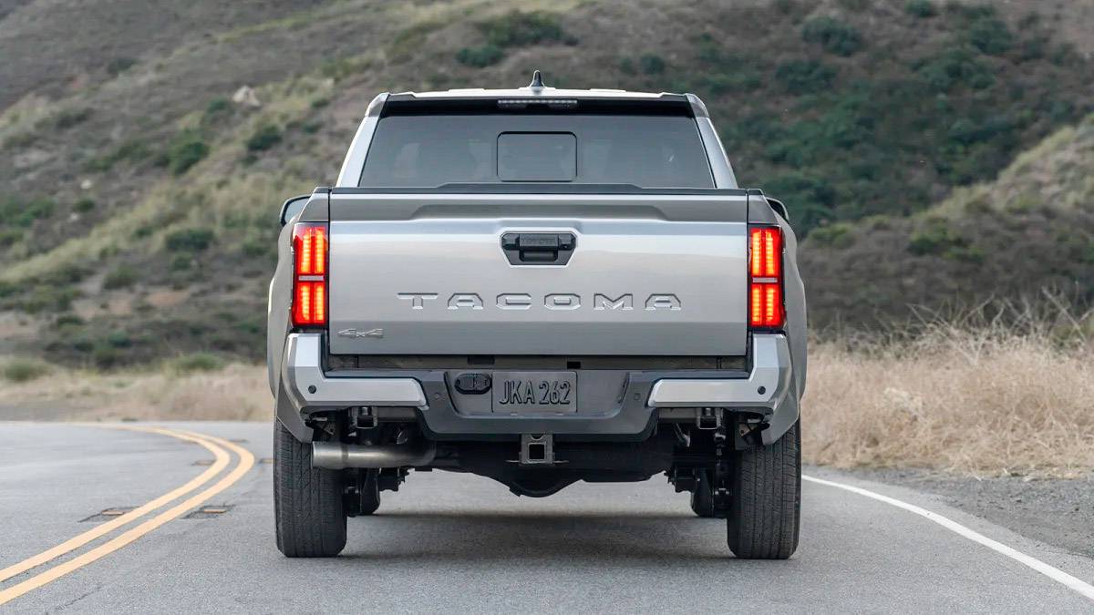2024 Tacoma CELESTIAL SILVER METALLIC 2024 Tacoma Thread (4th Gen) Celestial Silver 2024 Tacoma SR5 double cab 6 foot ft bed 6