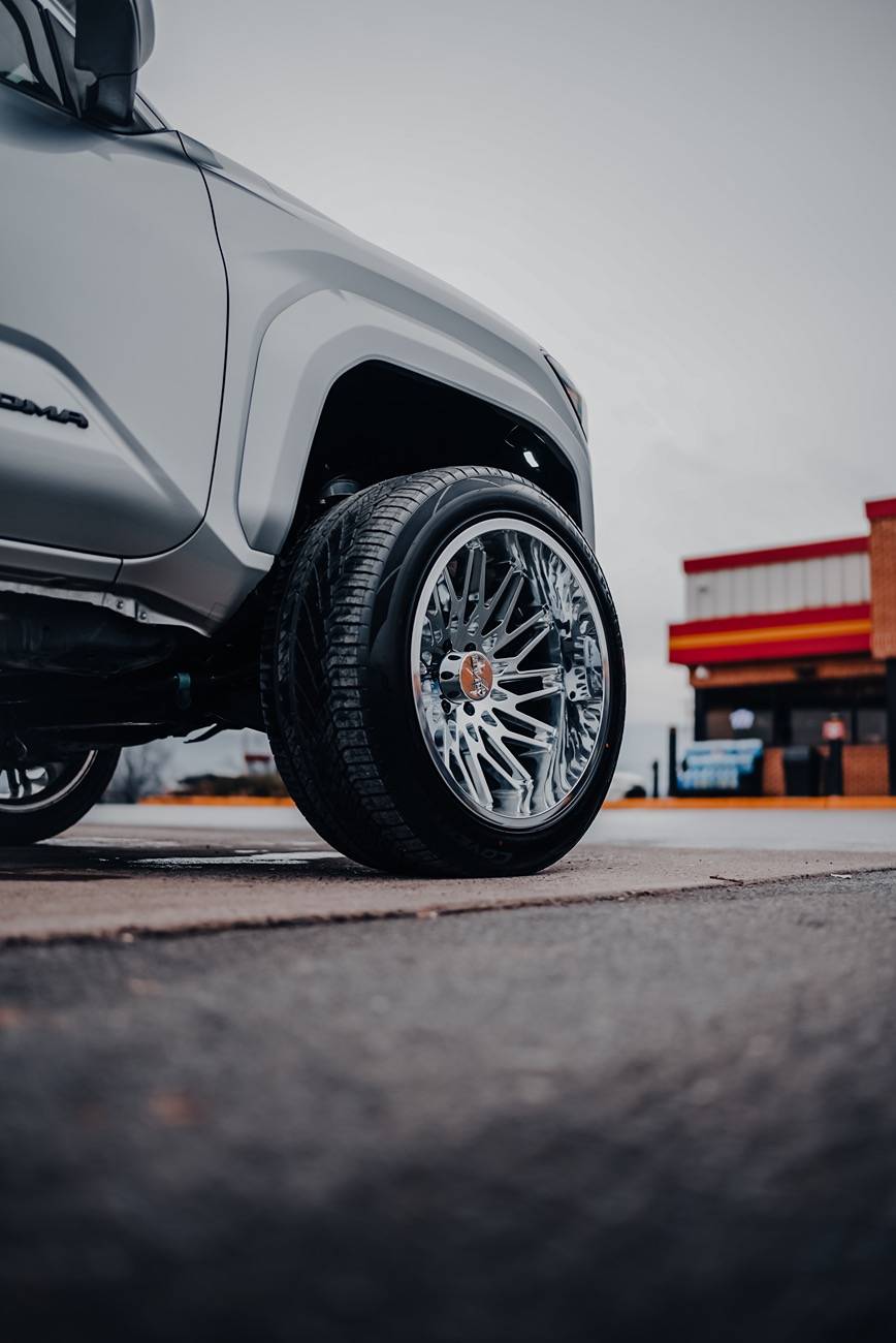 2024 Tacoma -44 22 inch wheels on 33s... DSC09786