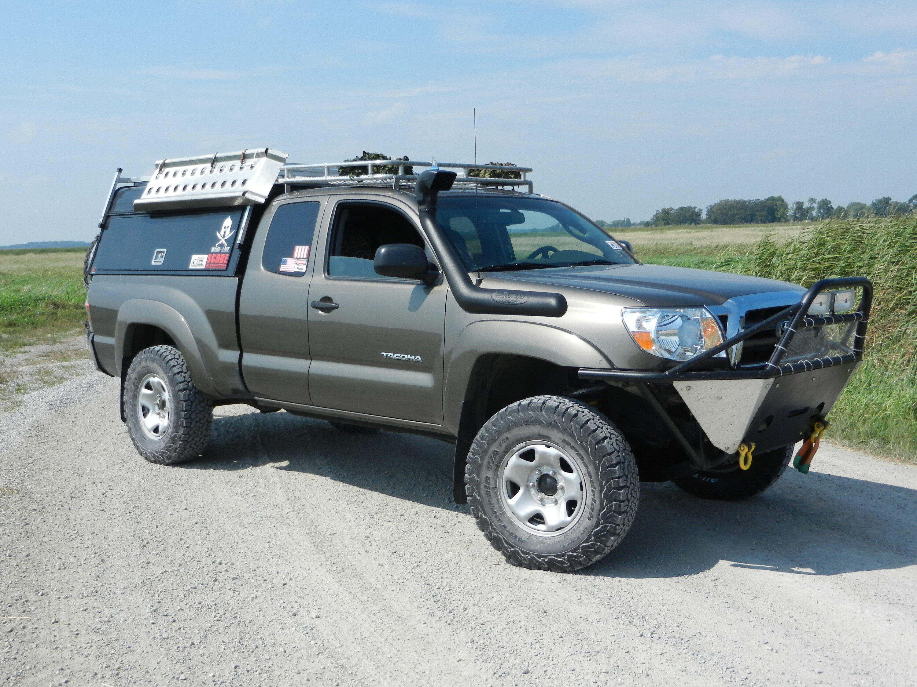 2024 Tacoma 285/70/17 tires (BFG All-Terrain T/A) on stock wheels, no poke, no trim, no cab mount removal (2024 TRD Off-Road) DSCN1174.JPG