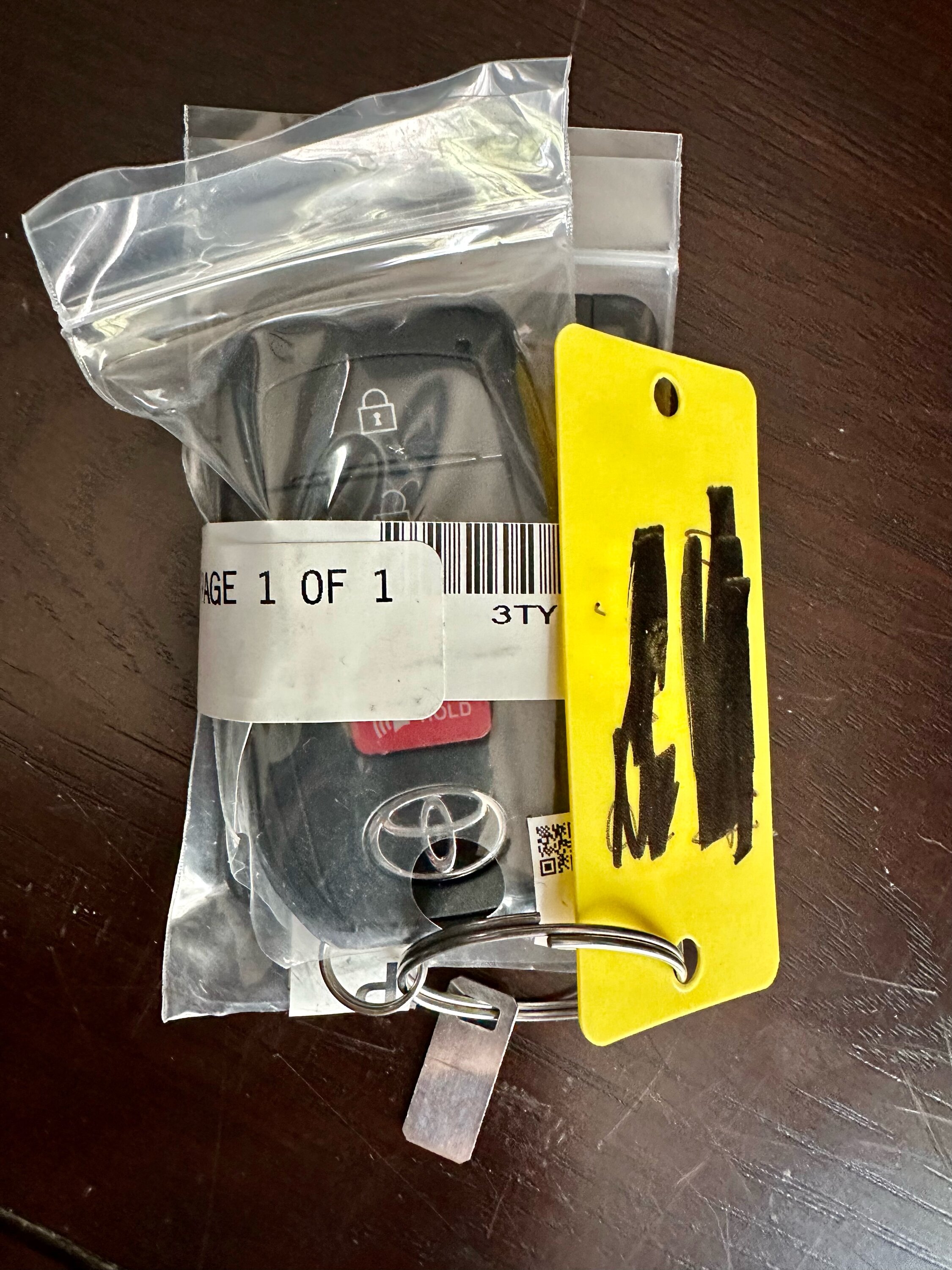 2024 Tacoma Credit Card Key comes with 2024 TRD Off-Road? image0 (1)