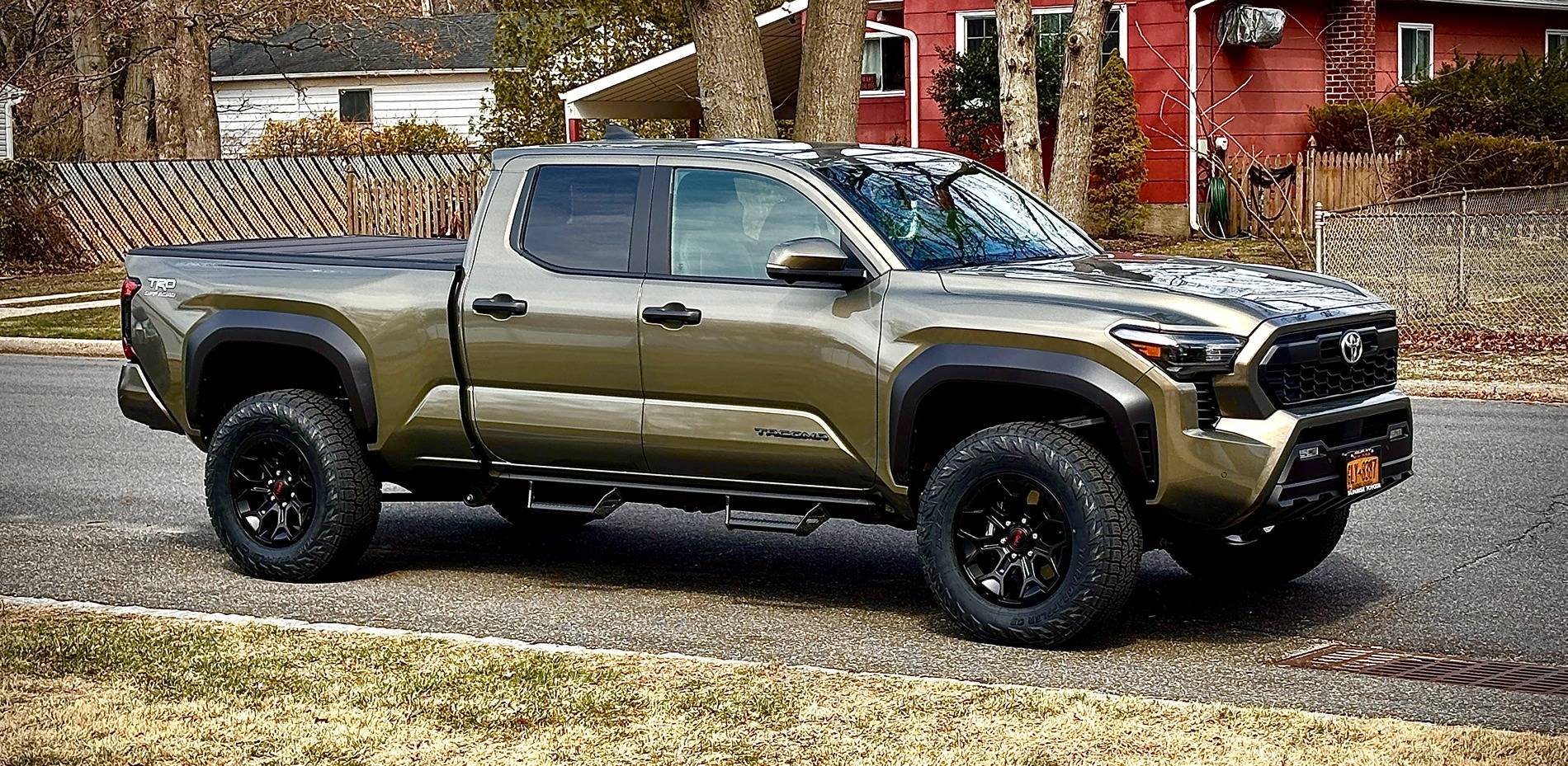 2024 Tacoma 2024 TRD Sport with 18" TRD Wheels, Black Tailgate Insert, Toyota Roof Rack, Tube Steps image3