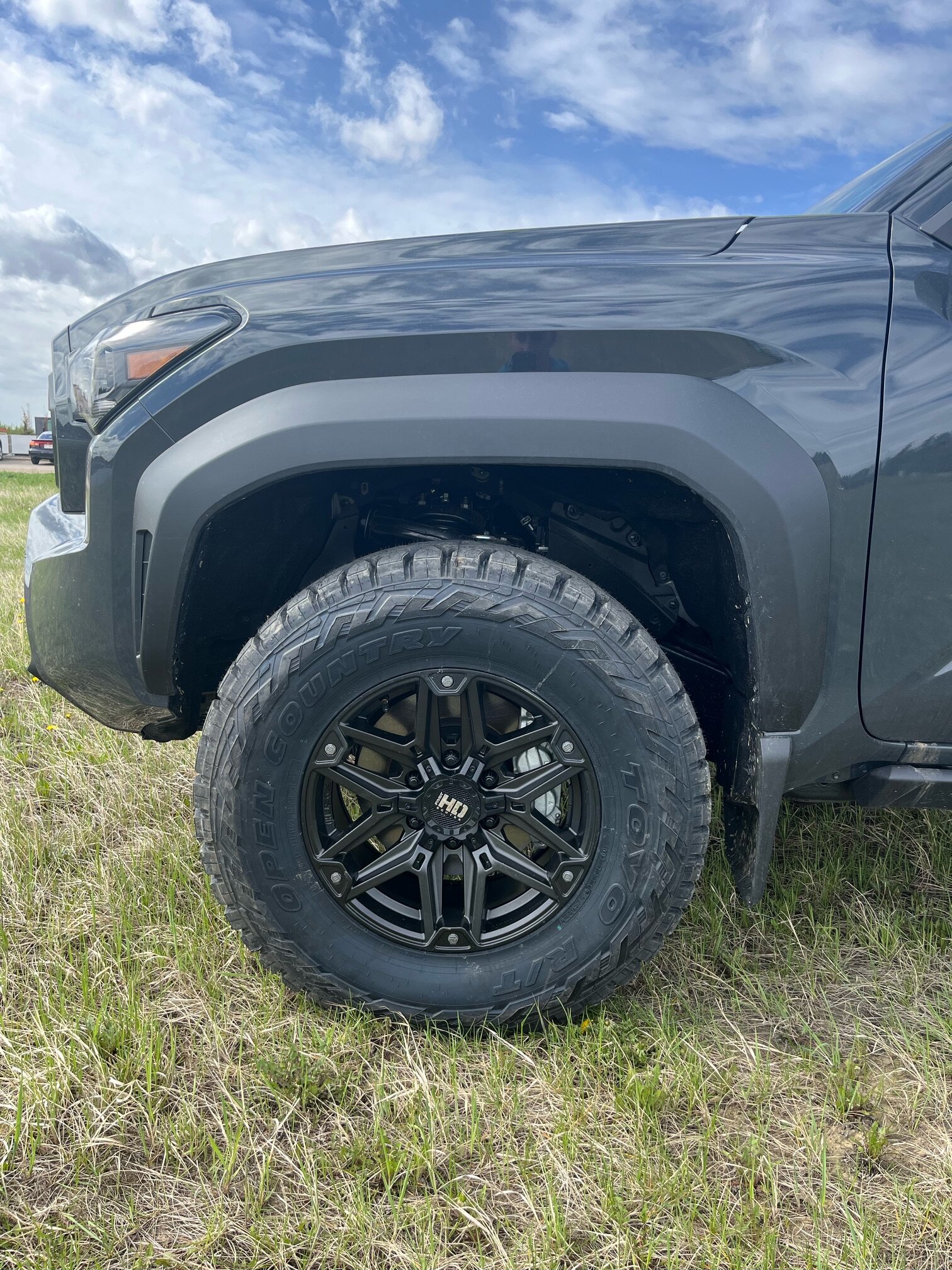 2024 Tacoma Installed hubcentric wheel option -- Fast HD Recon 17x8, +20 offset, 95.1 hub, weight 24.8 lbs image4