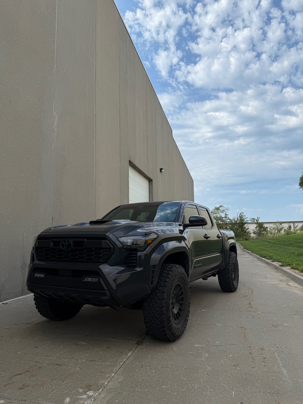 2024 Tacoma OEM - UNDERGROUND TRD sport fender flares for sale IMG_0001