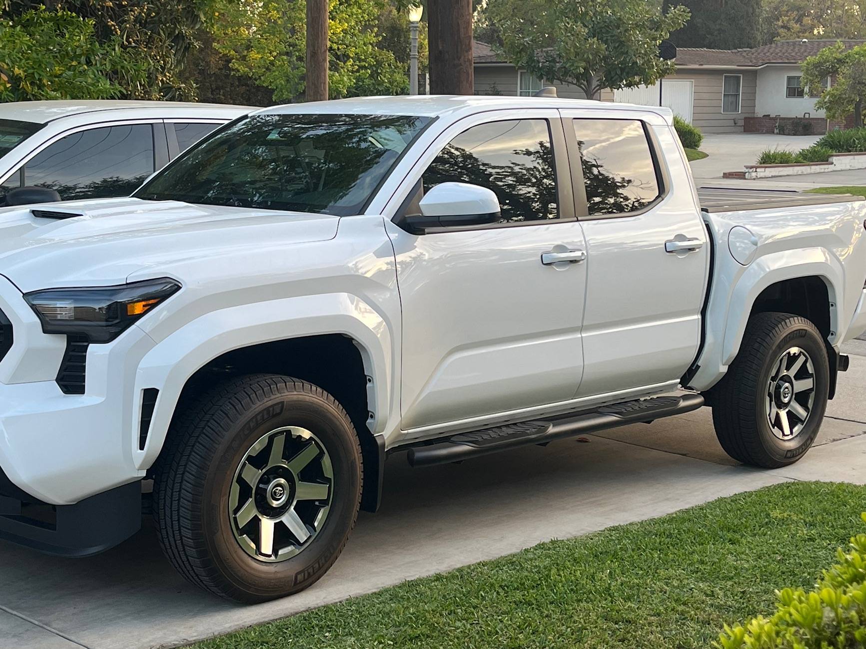 2024 Tacoma 265/70R17 Gang IMG_0341