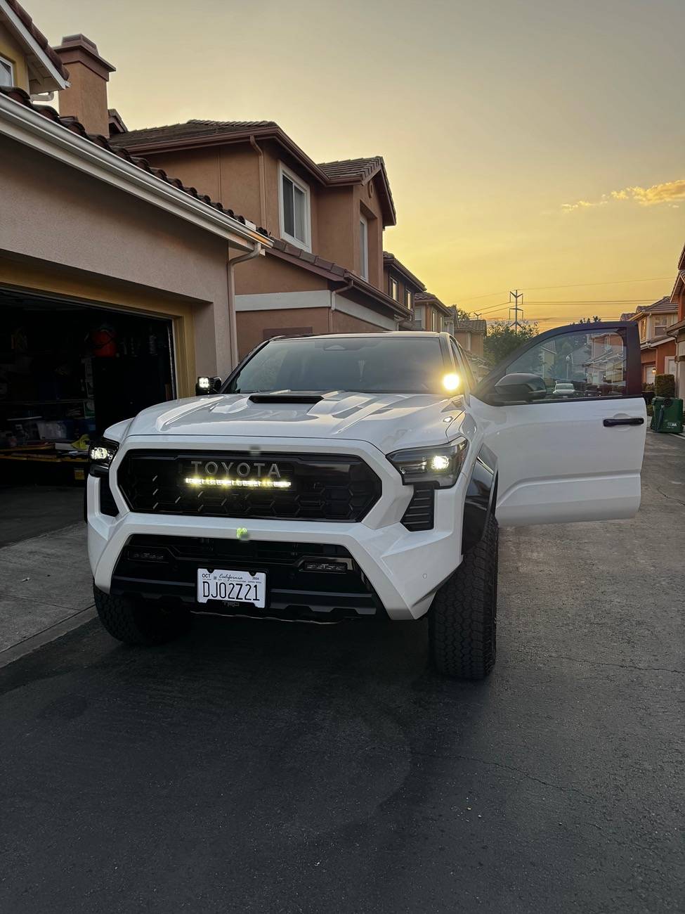 2024 Tacoma 2024 Pro, hood alignment+ditch lights IMG_0551