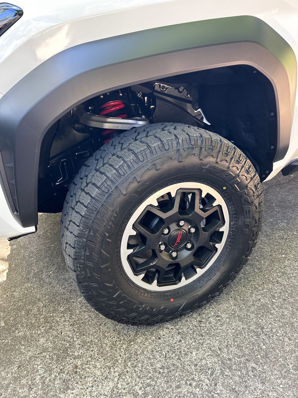2024 Tacoma Factory lift kit opinions? IMG_0901