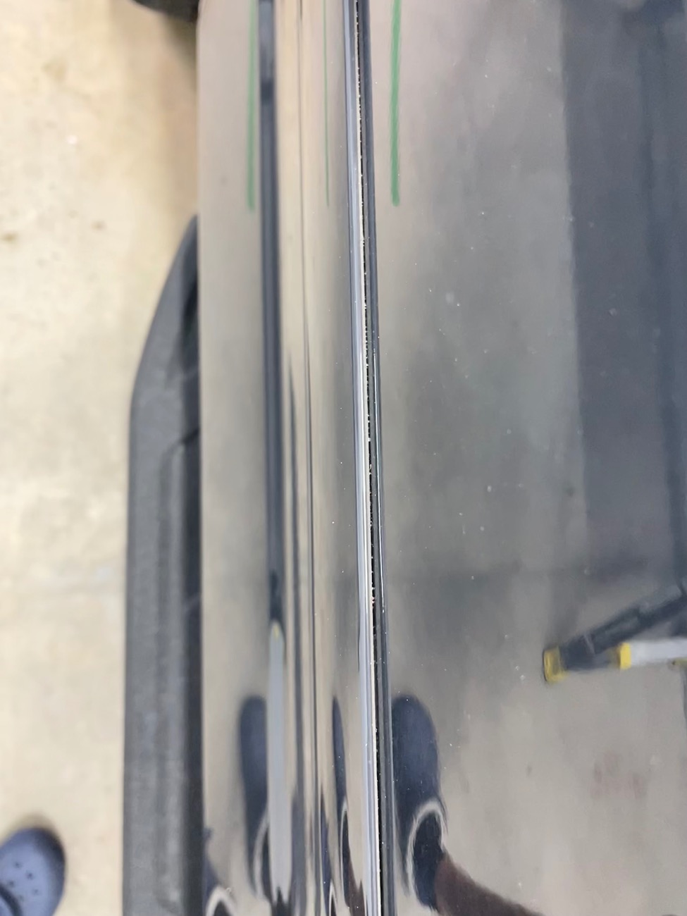 2024 Tacoma Body side molding issues poorly attached IMG_1068