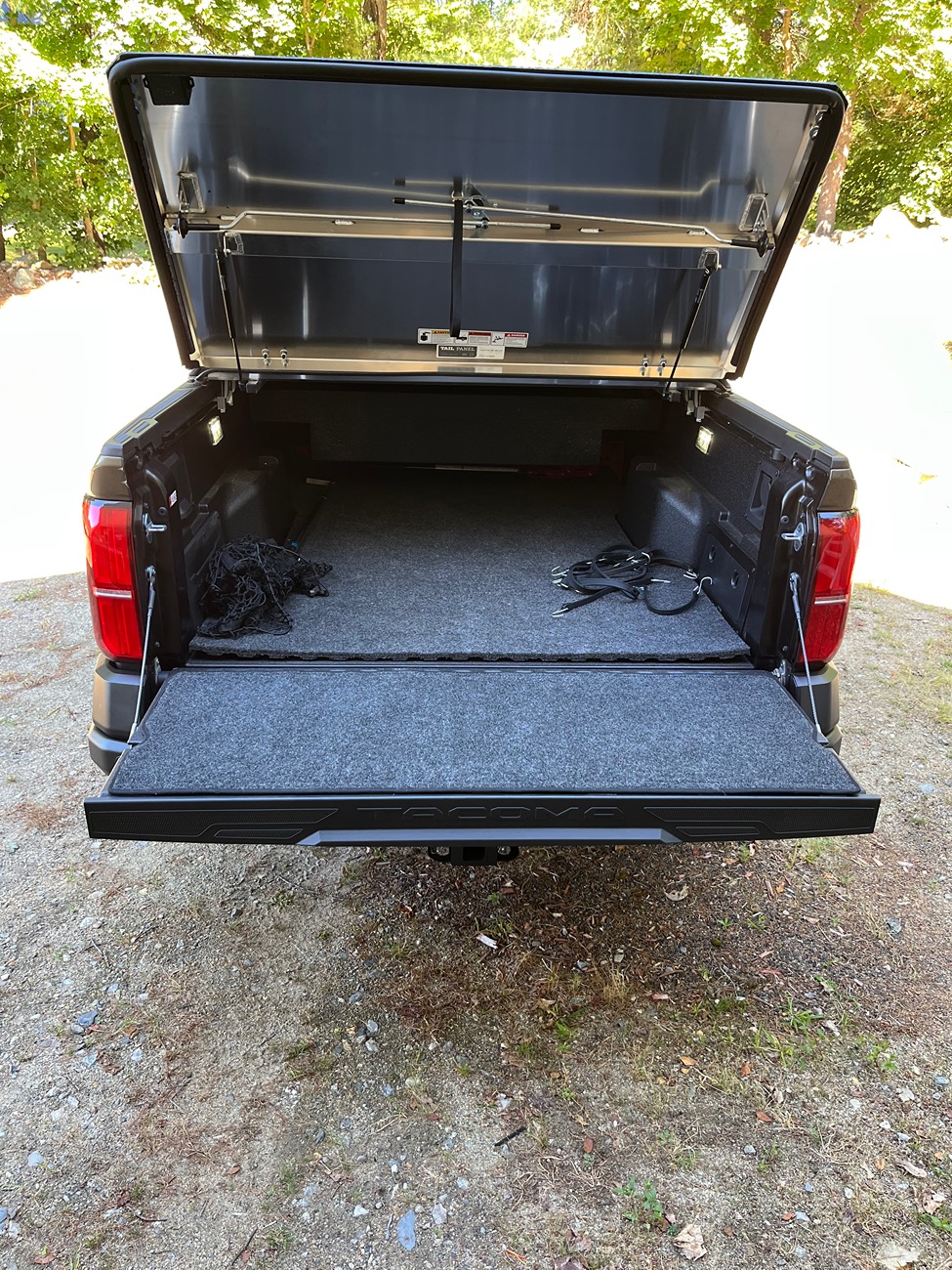 2024 Tacoma Diamondback HD bed cover installed IMG_1441